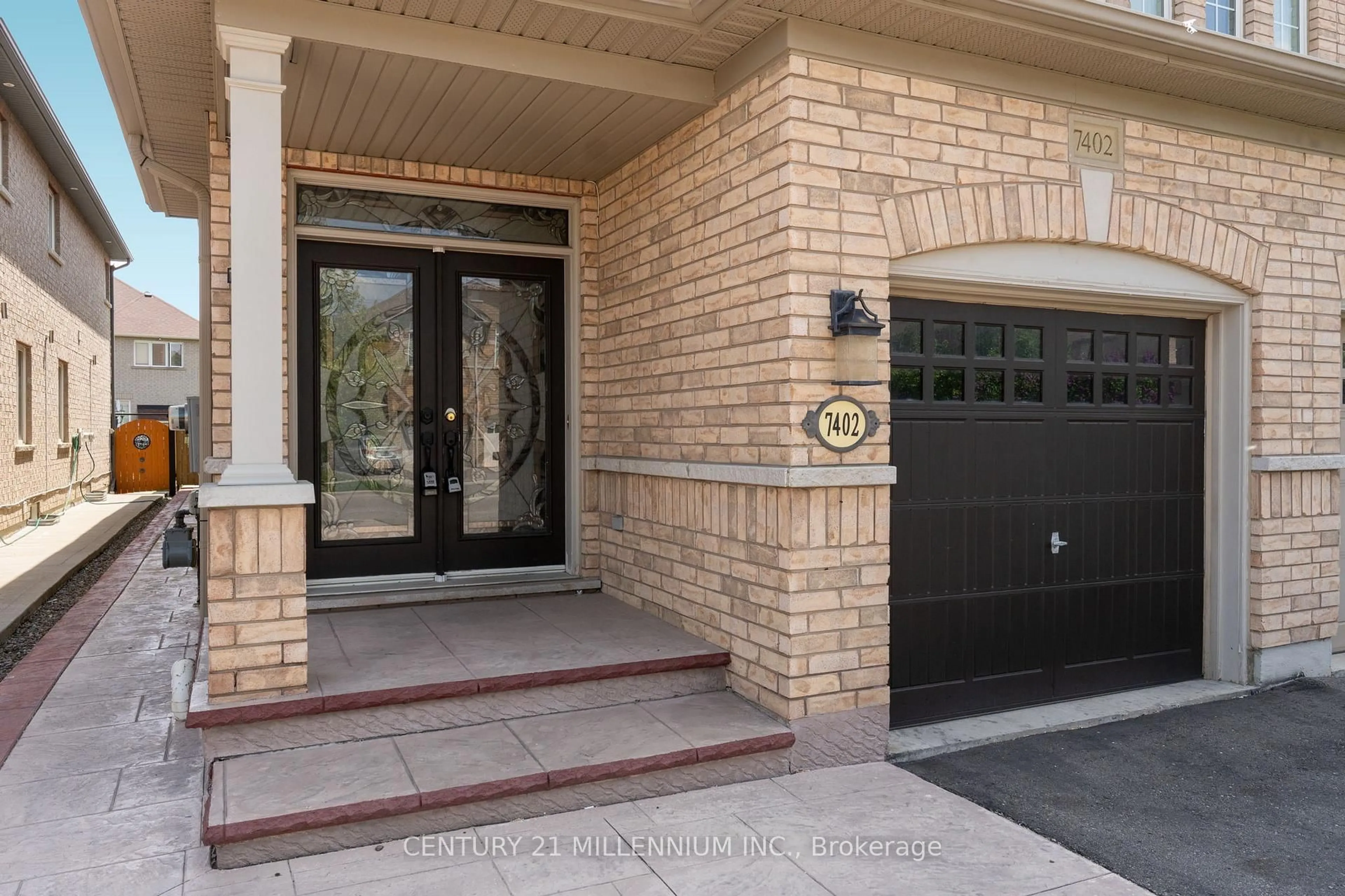 Home with brick exterior material, street for 7402 Saint Barbara Blvd, Mississauga Ontario L5W 0C3
