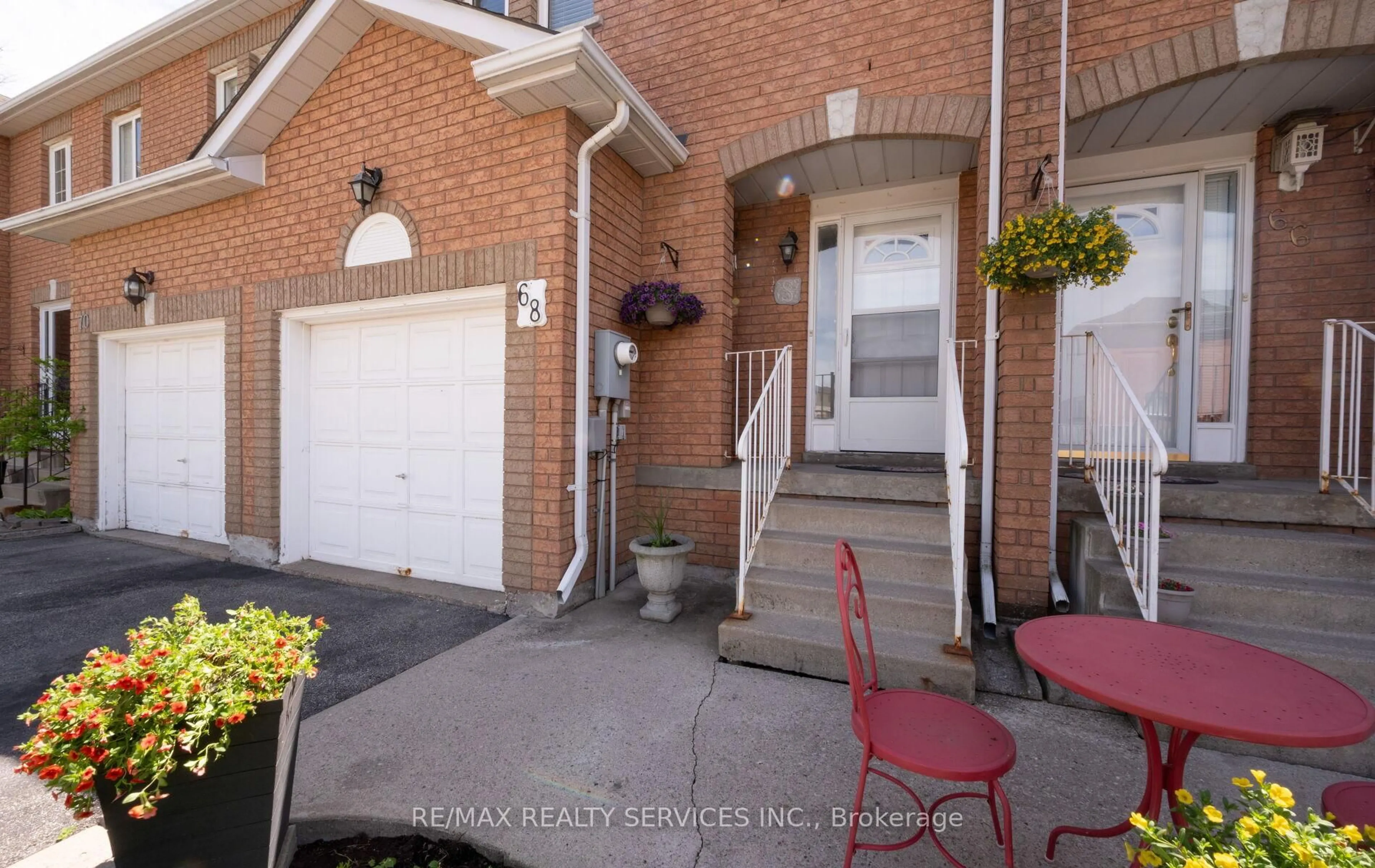 Patio, street for 200 Cresthaven Rd #68, Brampton Ontario L7A 1J5