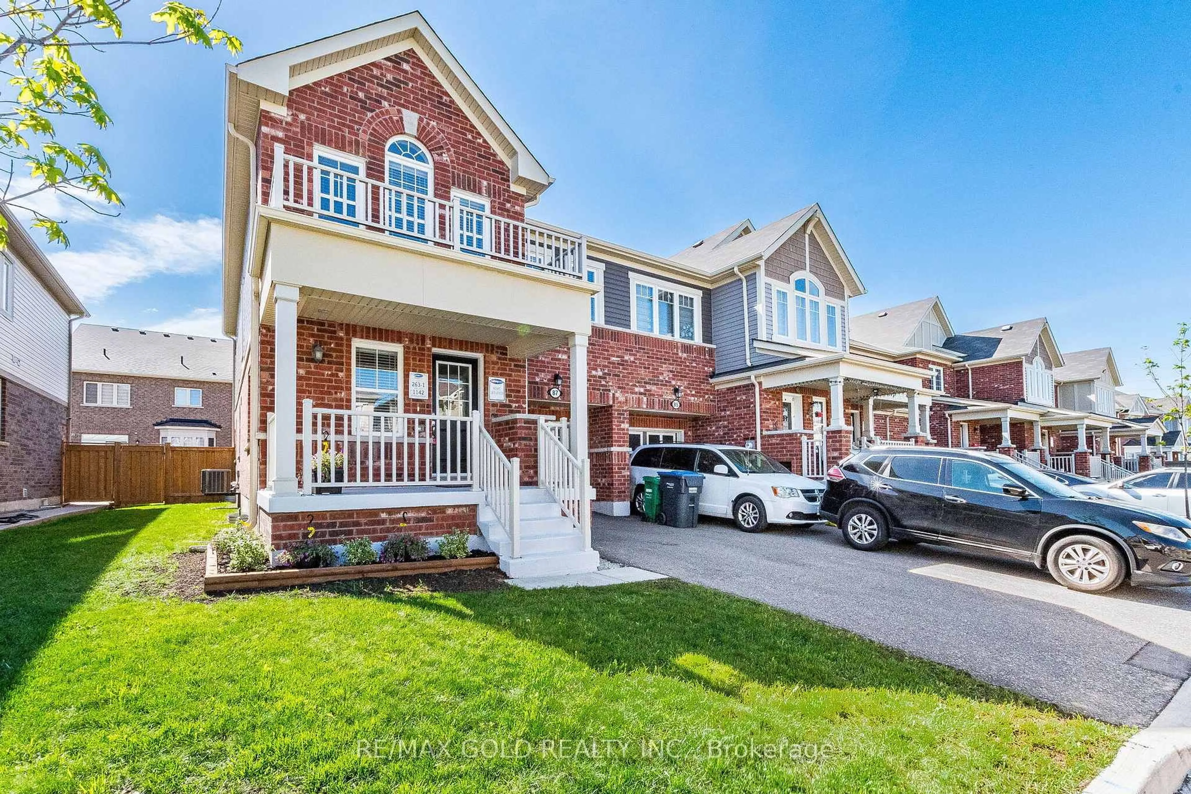 Home with brick exterior material, street for 87 Benhurst Cres, Brampton Ontario L7A 5A5