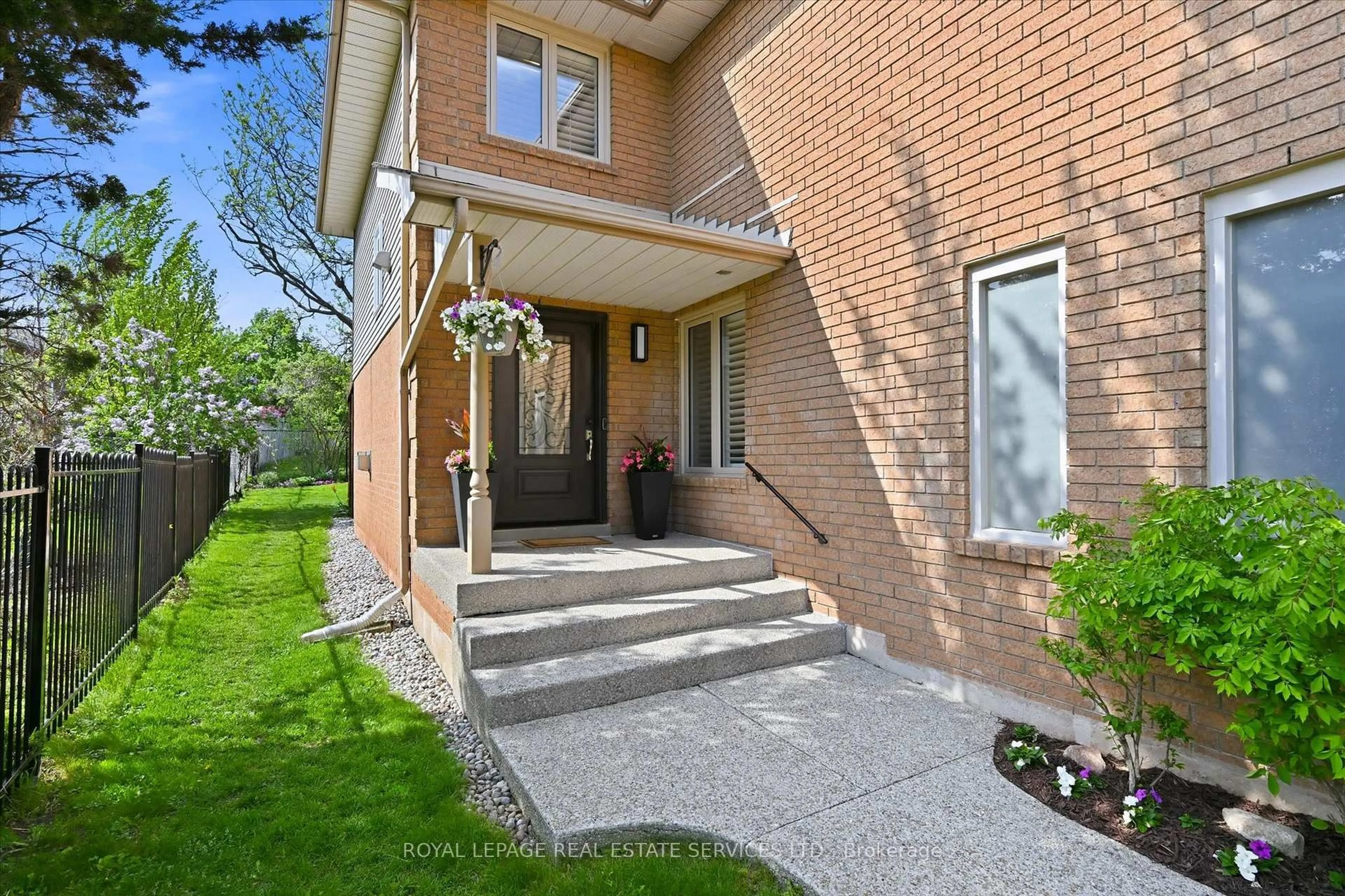 Unknown for 2123 Grand Ravine Dr, Oakville Ontario L6H 6B4