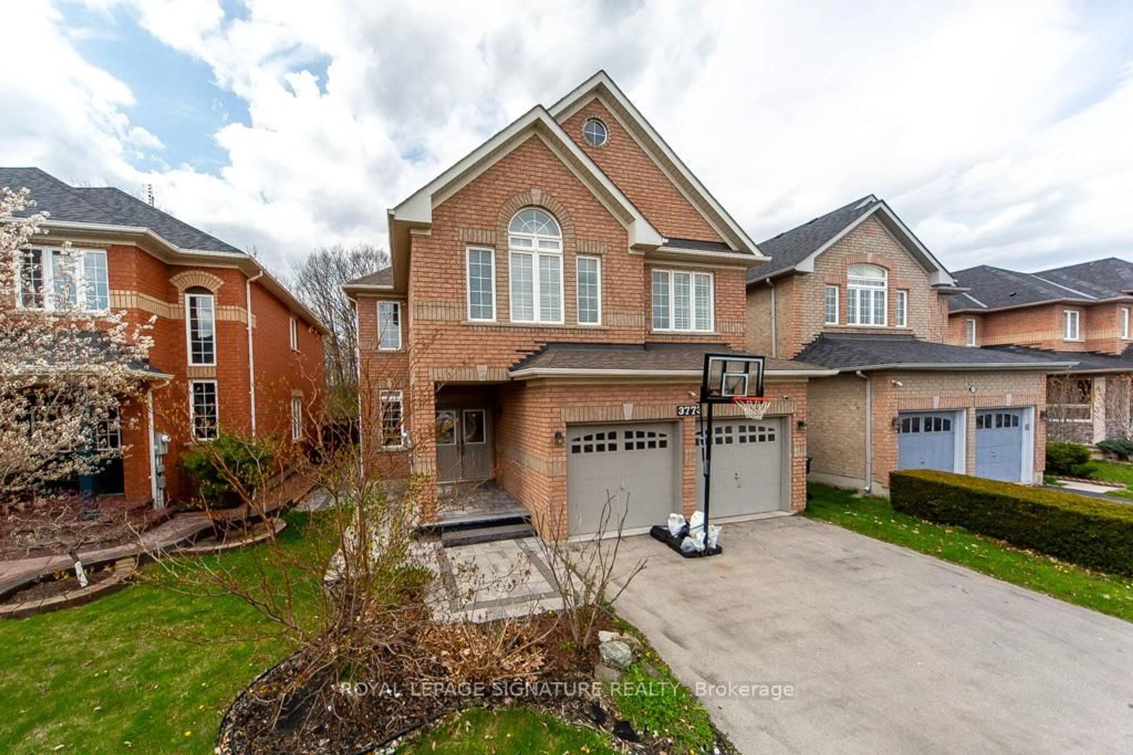 Home with brick exterior material, street for 3773 Quiet Creek Dr, Mississauga Ontario L5M 8A9