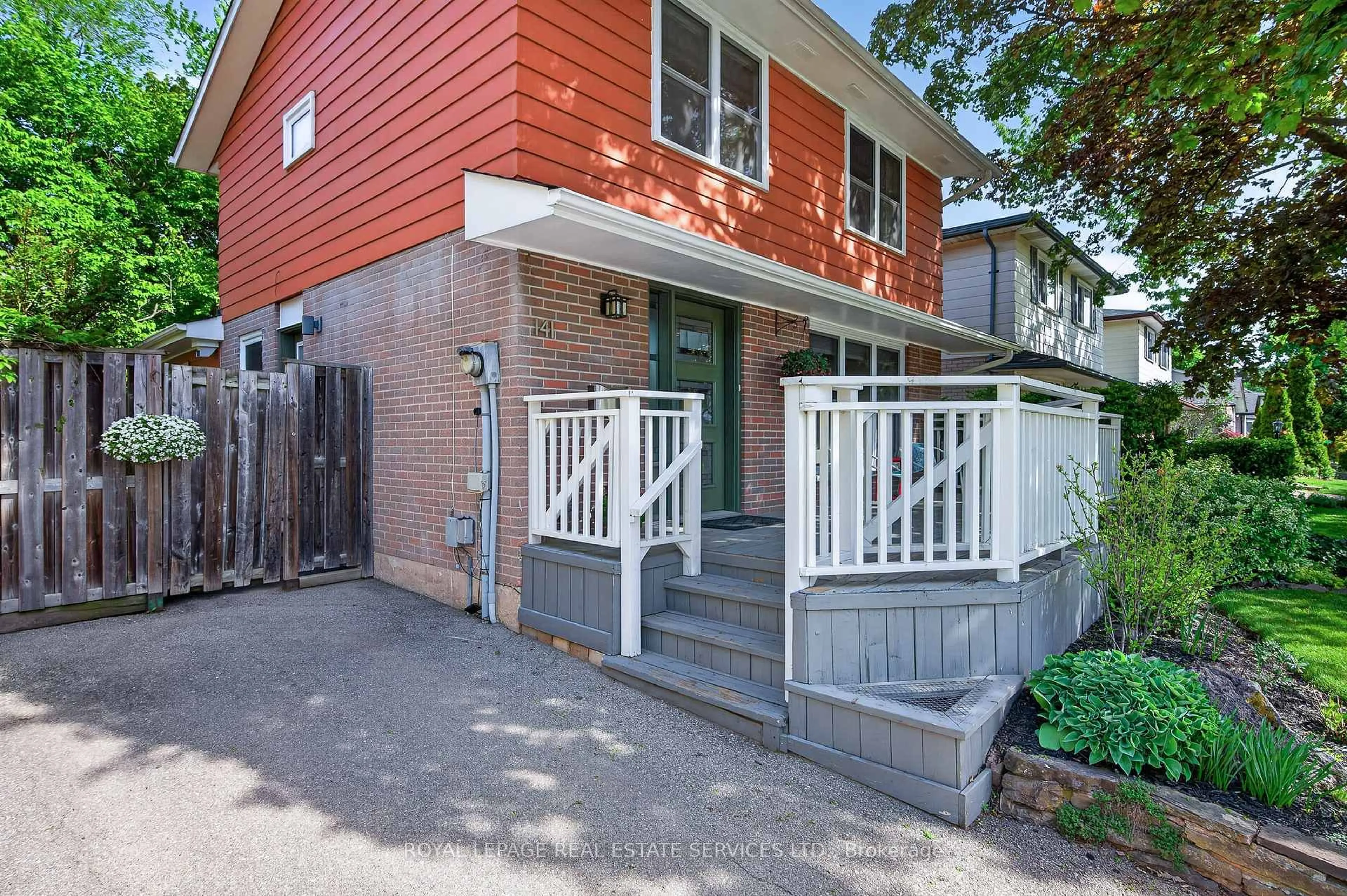 Home with brick exterior material, street for 141 Oakdale Dr, Oakville Ontario L6H 1J4