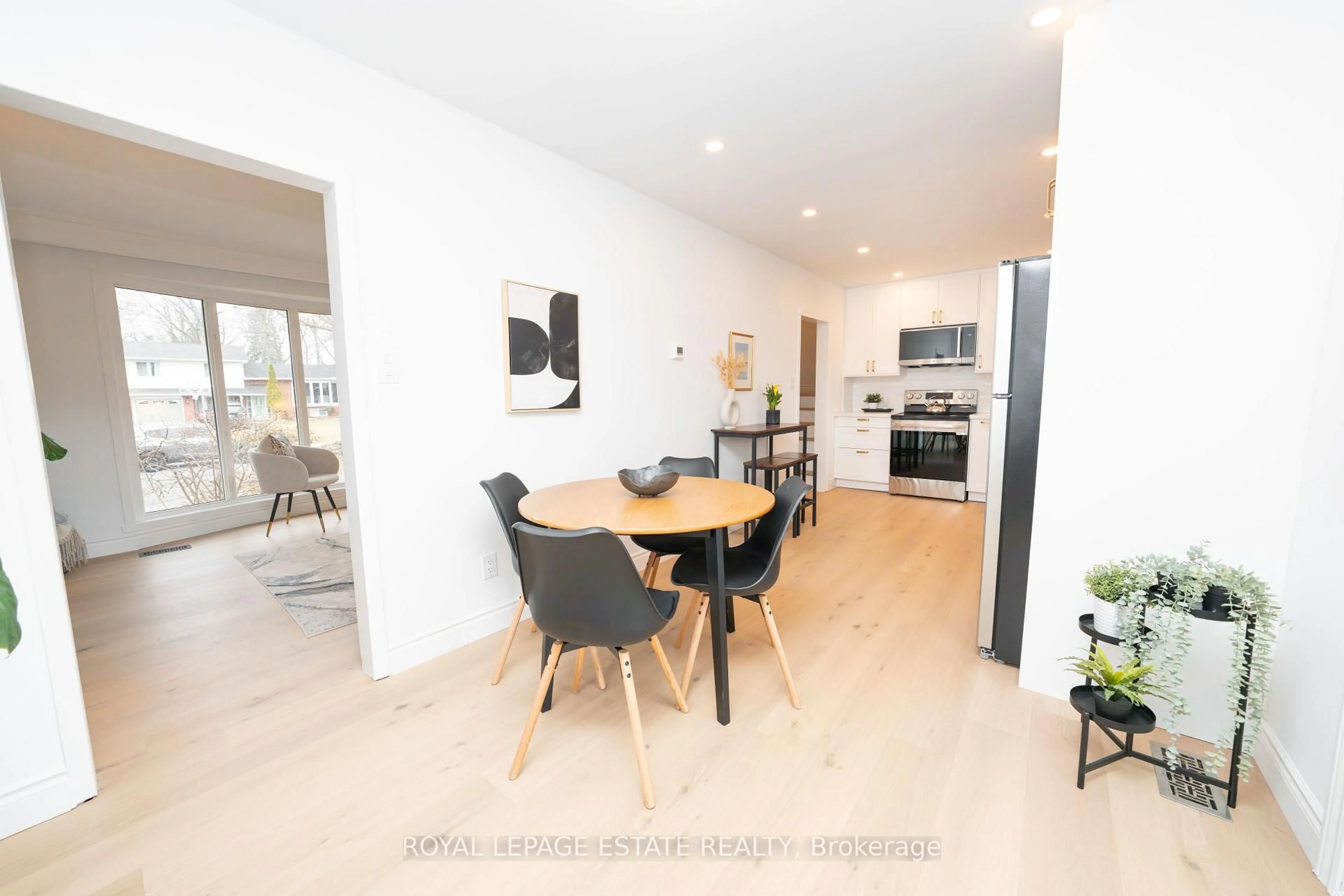 Unknown for 474 Sandlewood Rd, Oakville Ontario L6L 3S4