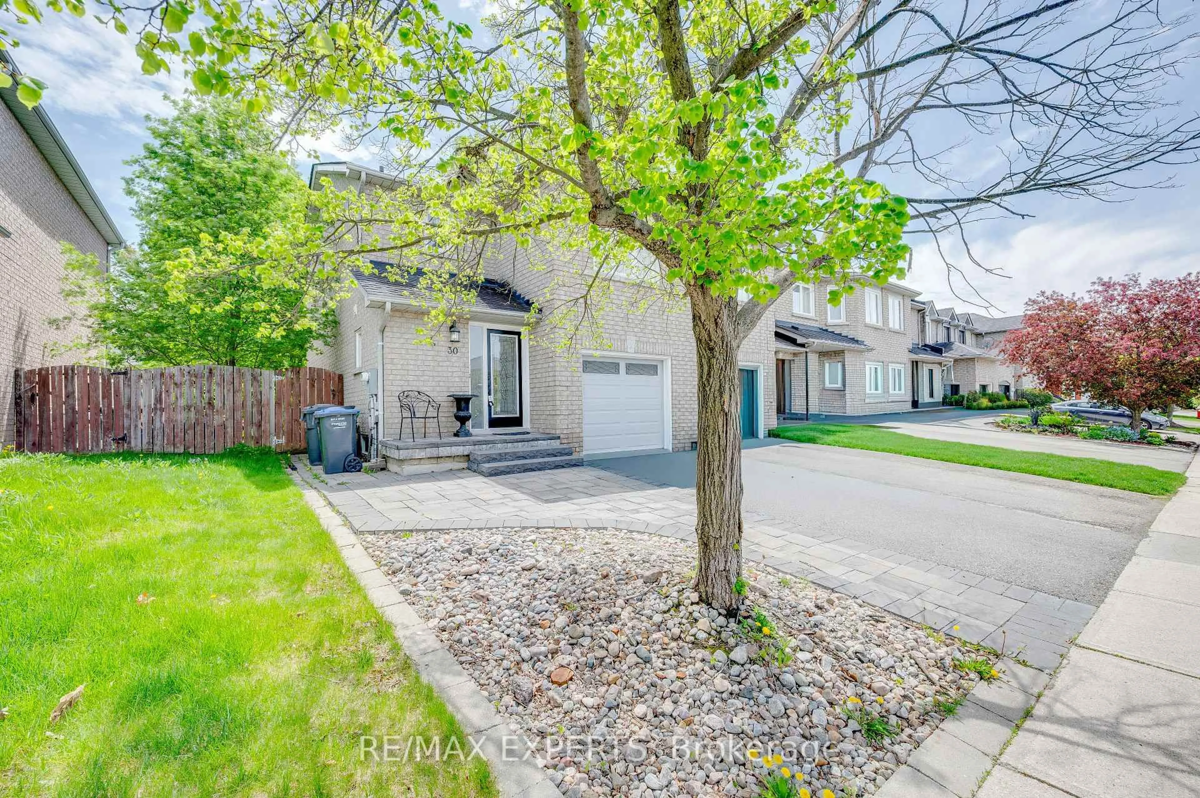 Unknown for 30 Rolling Hills Lane, Caledon Ontario L7E 1T9