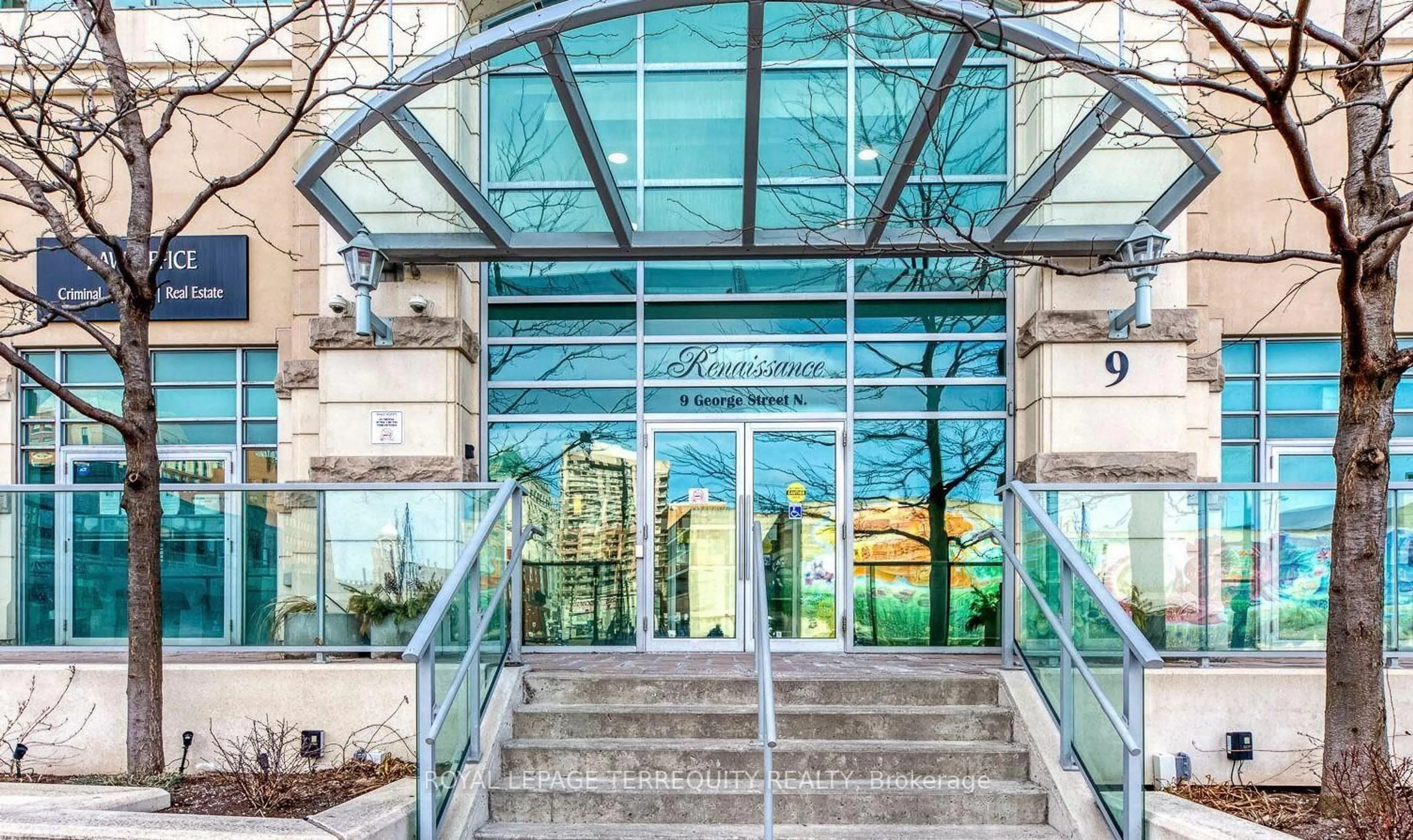 Indoor foyer for 9 George St #2311, Brampton Ontario L6X 0T6