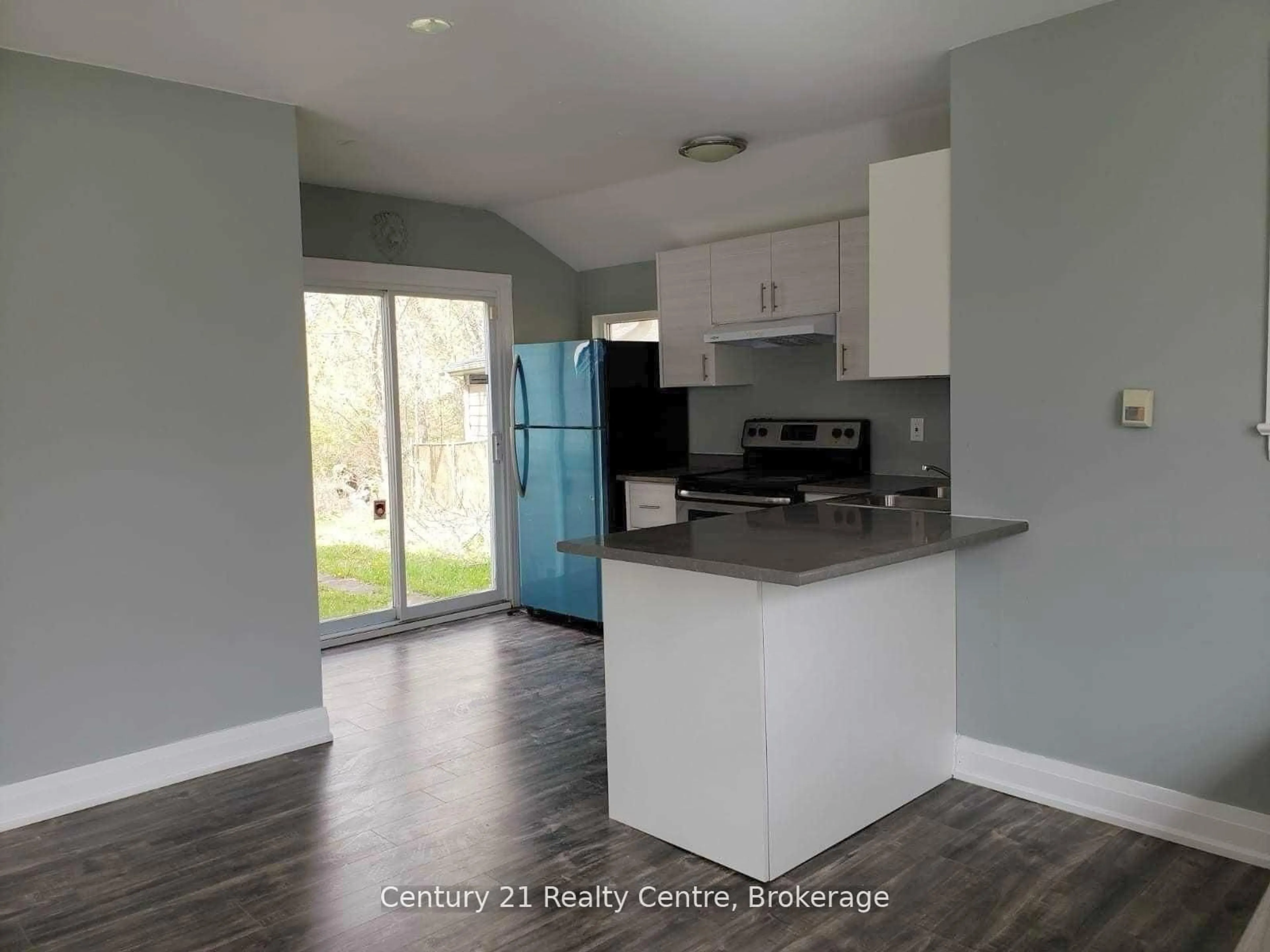 Open concept kitchen, unknown for 1491 Pembroke Dr, Oakville Ontario L6H 1V6