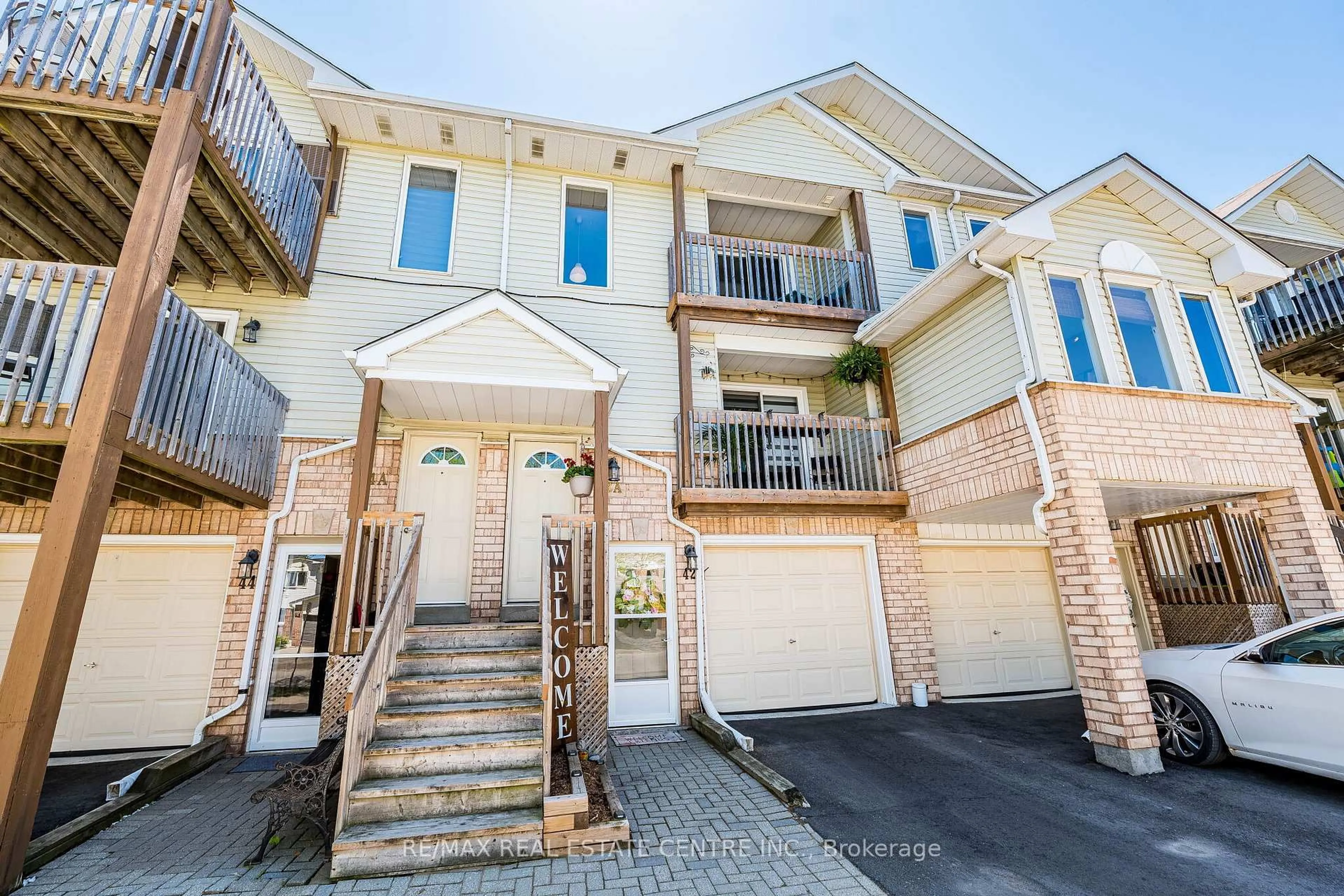 Unknown for 42A Stewart MacLaren Rd, Halton Hills Ontario L7G 5L9