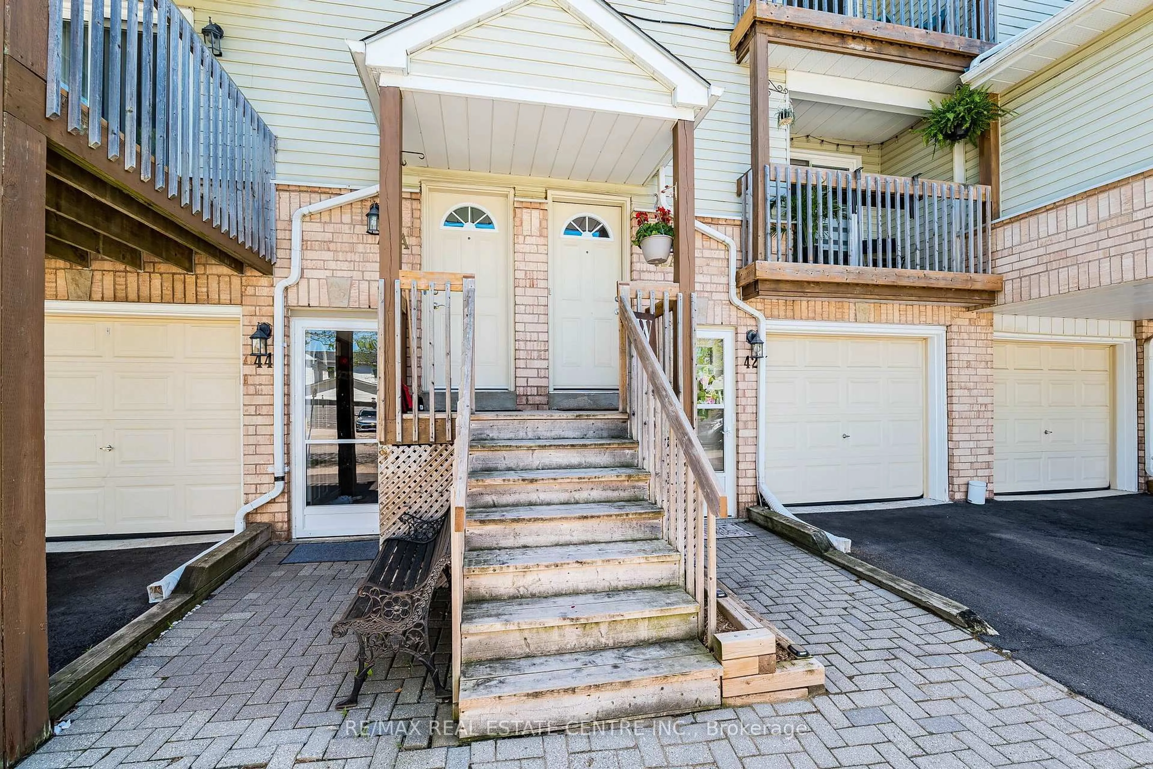 Unknown for 42A Stewart MacLaren Rd, Halton Hills Ontario L7G 5L9