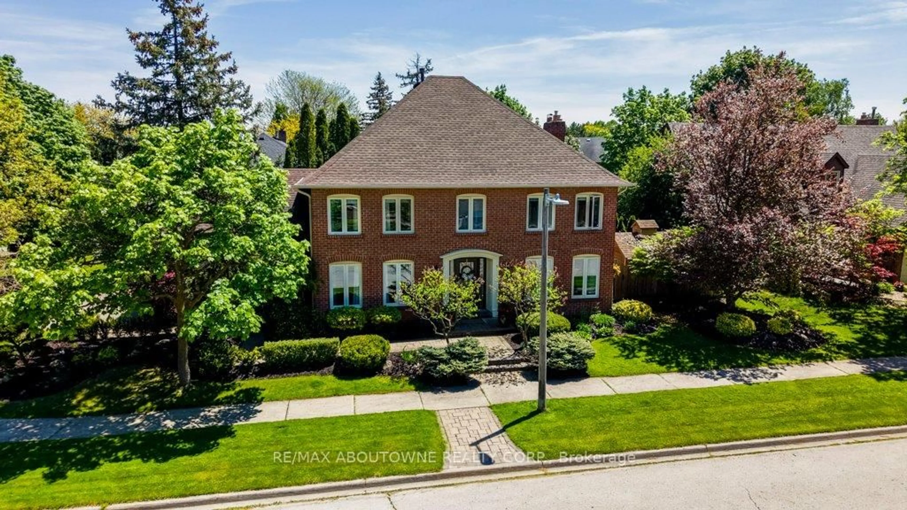 Home with brick exterior material, street for 1300 Old Bridle Path, Oakville Ontario L6M 1A4