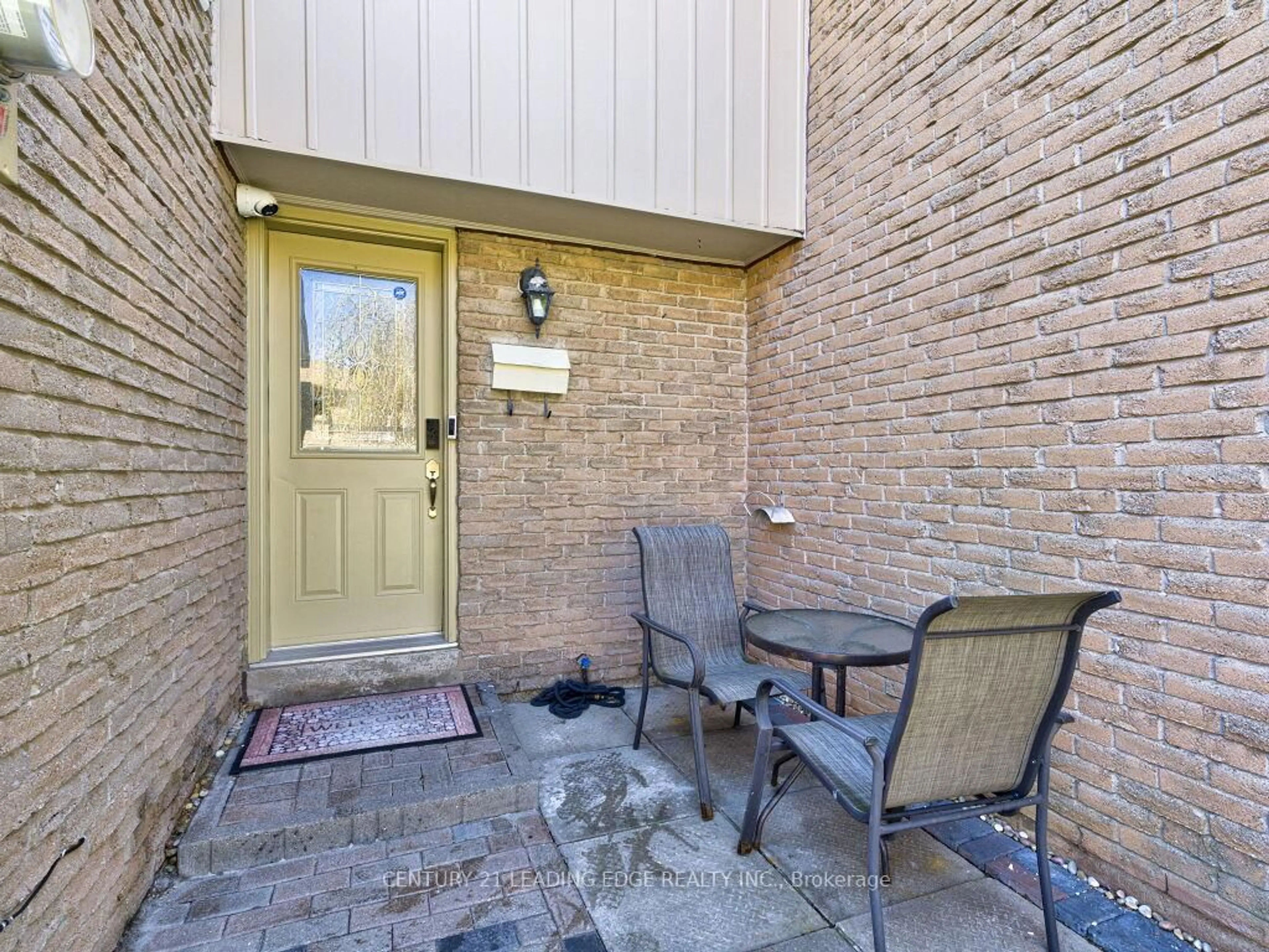 Patio, street for 1552 Lancaster Dr #56, Oakville Ontario L6H 2Z4