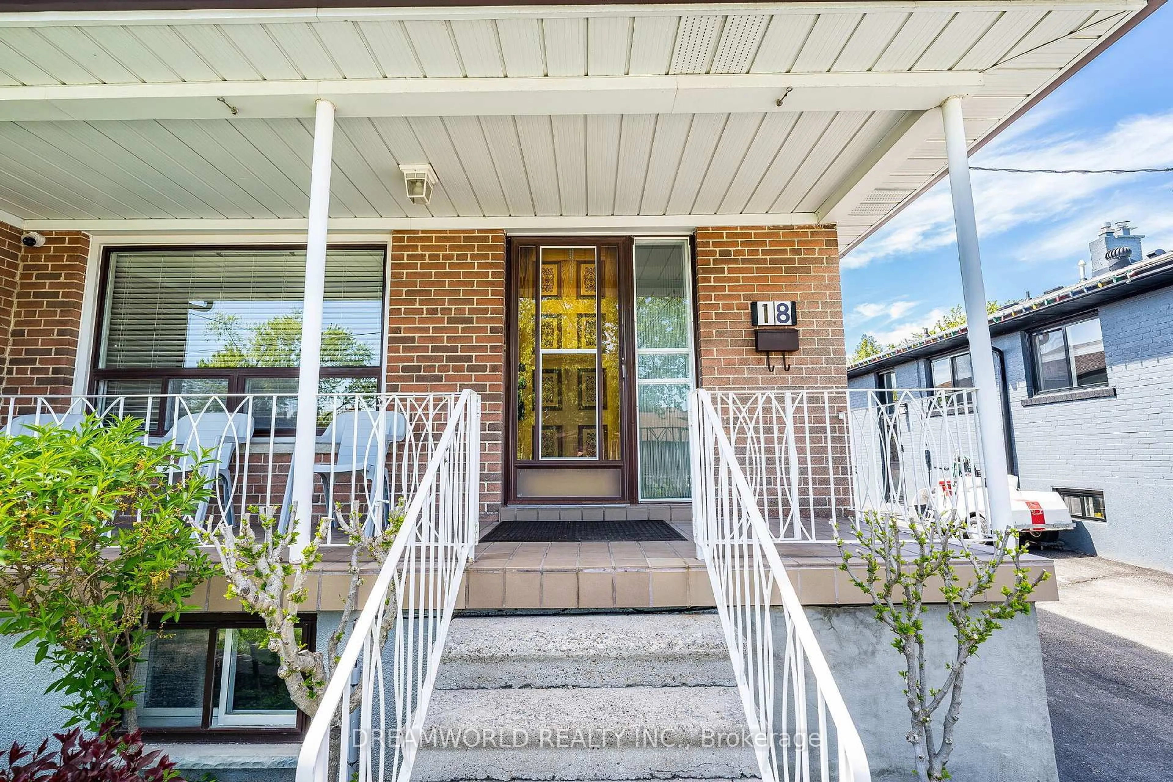 Unknown for 18 Hucknall Rd, Toronto Ontario M3J 1V8