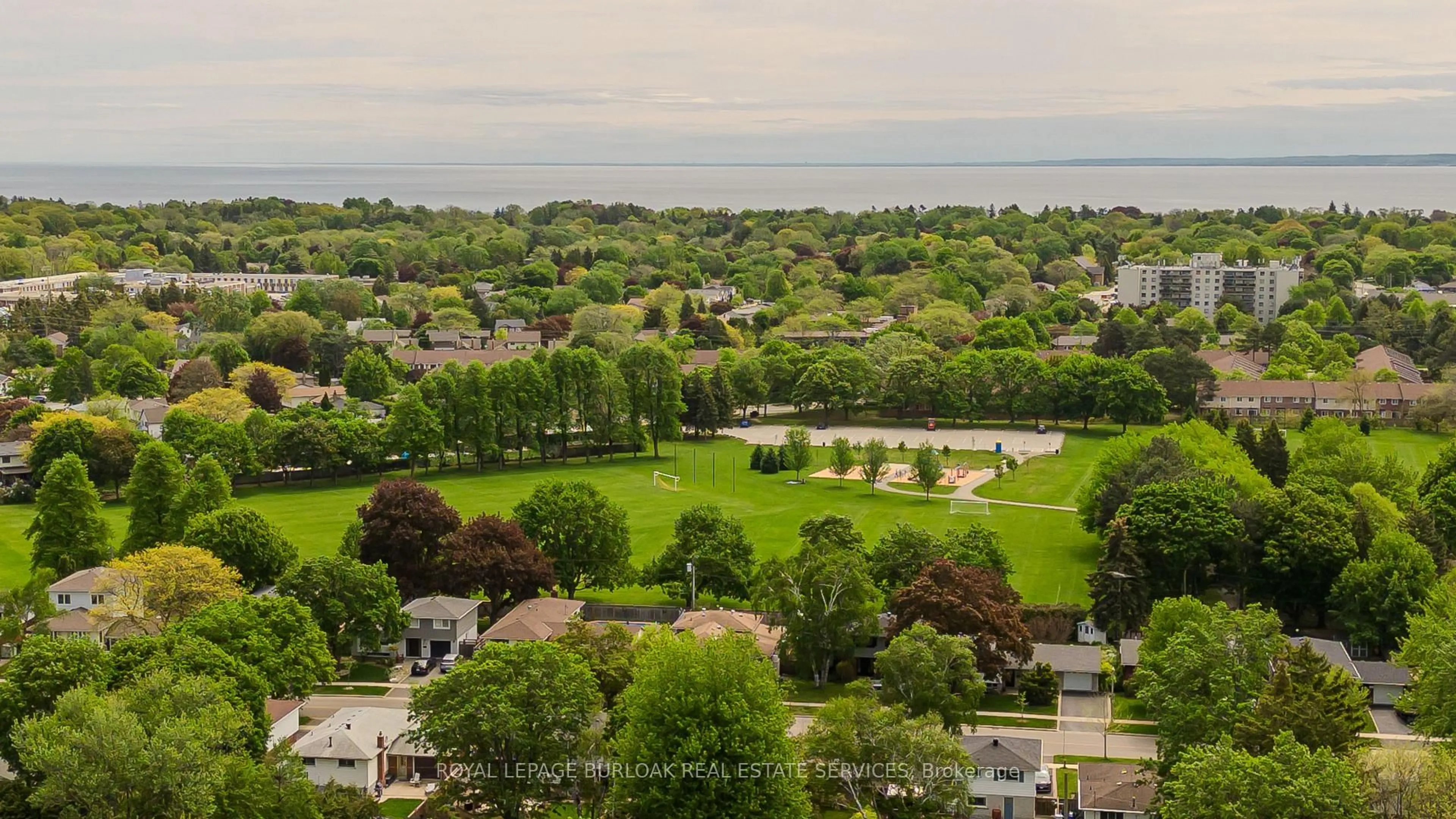 A pic from outside/outdoor area/front of a property/back of a property/a pic from drone, water/lake/river/ocean view for 643 Artreva Cres, Burlington Ontario L7L 2B8