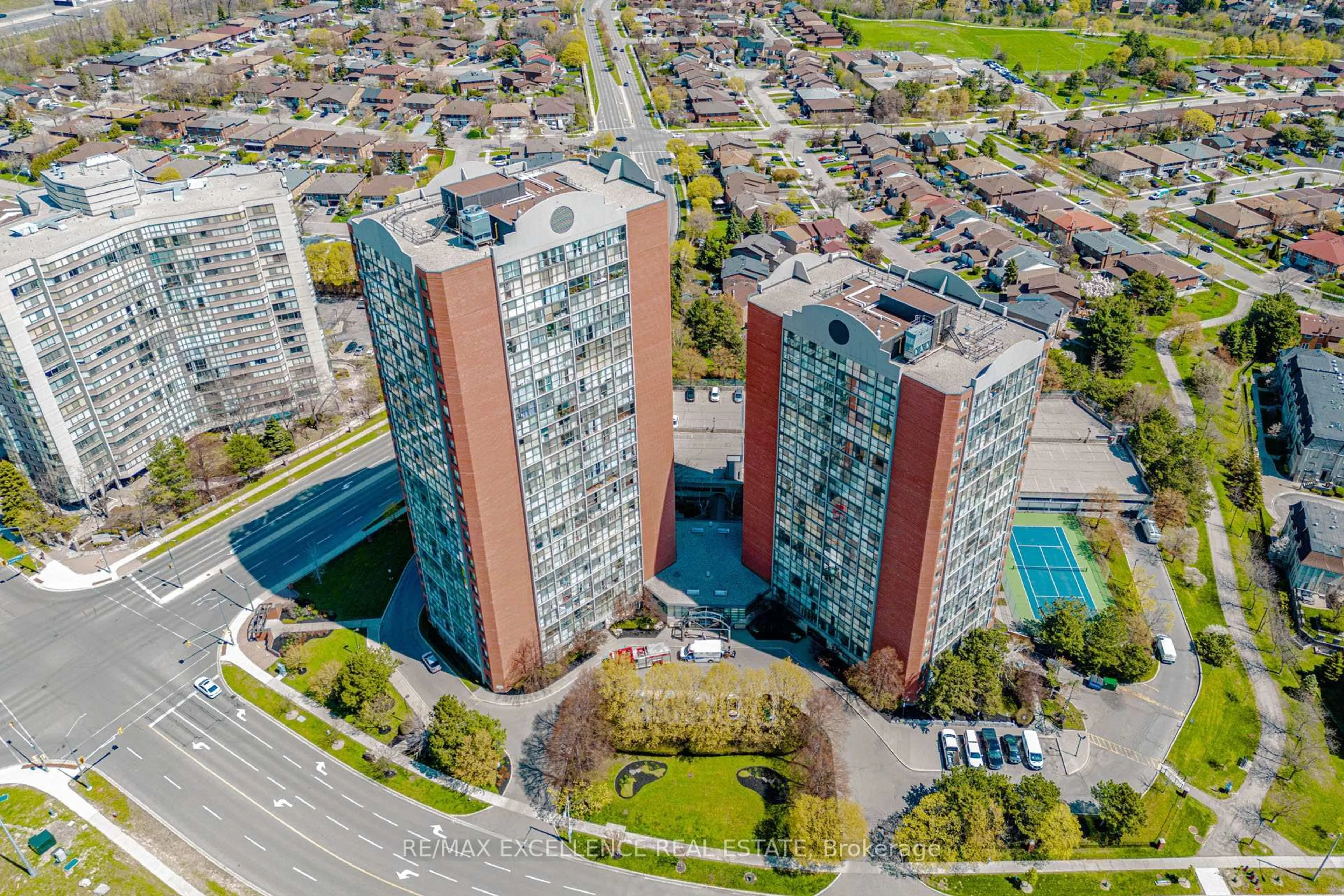 A pic from outside/outdoor area/front of a property/back of a property/a pic from drone, city buildings view from balcony for 4205 Shipp Dr #202, Mississauga Ontario L4Z 2Y9