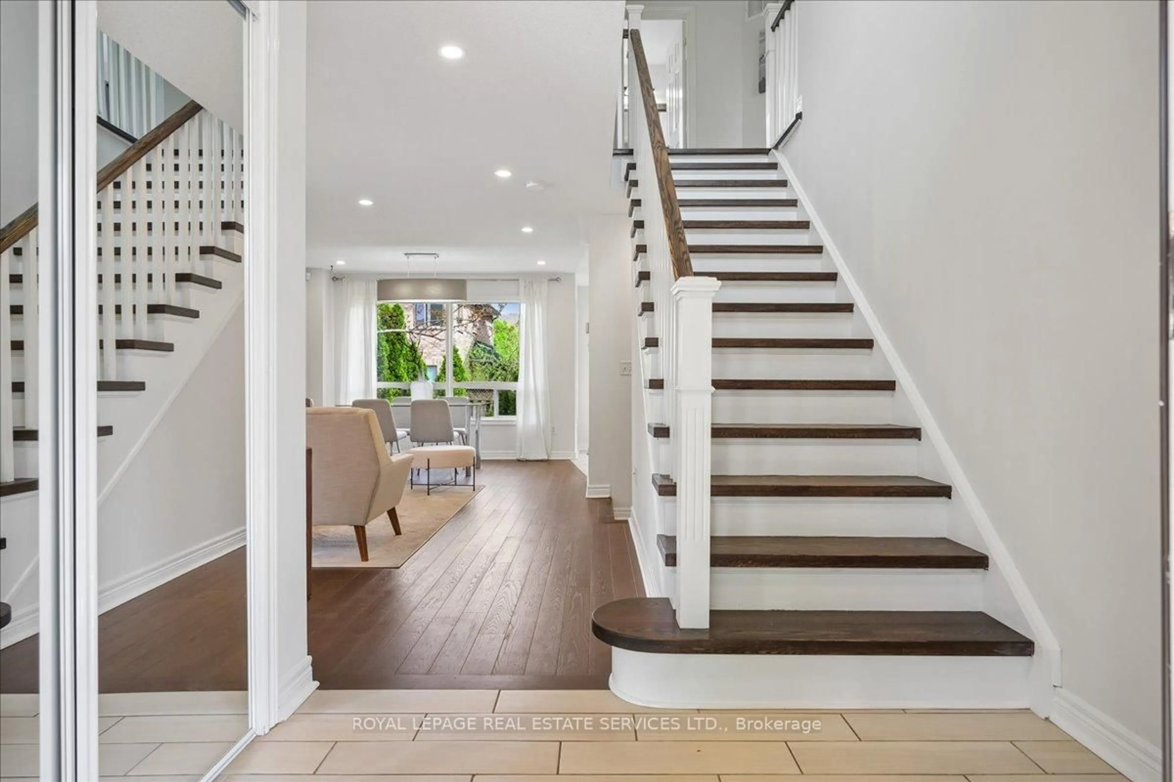 Unknown for 1493 Derby County Cres, Oakville Ontario L6M 4N9