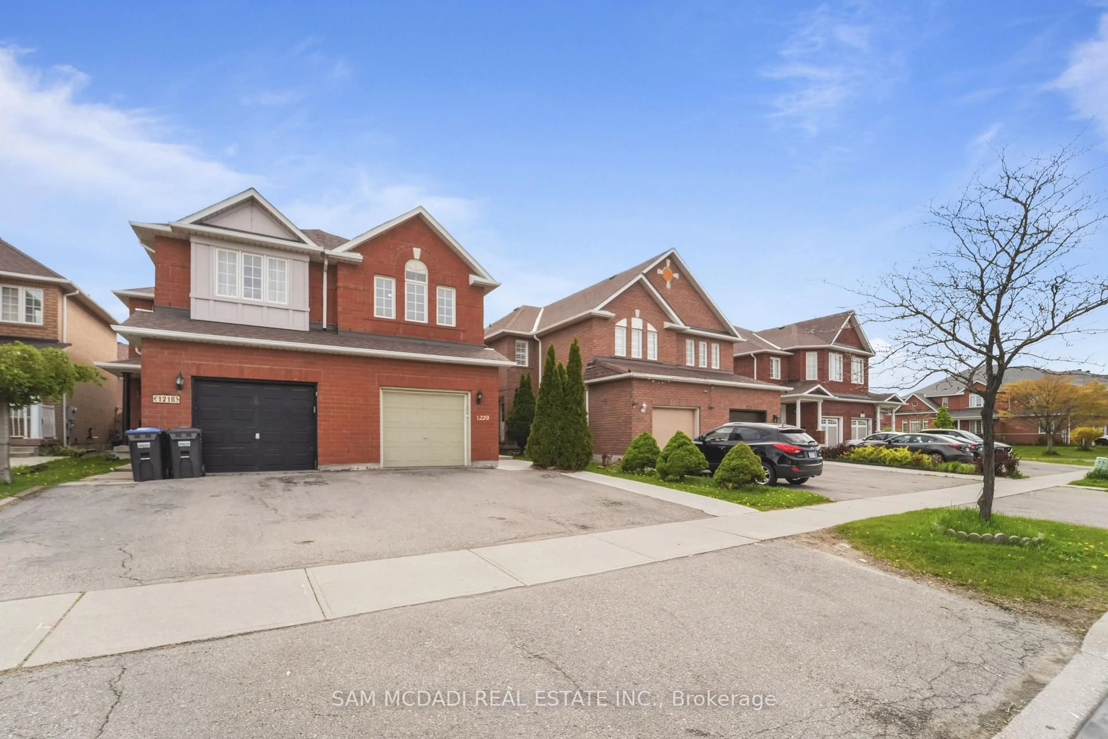 Unknown for 1220 Windbrook Grve, Mississauga Ontario L5V 2V1