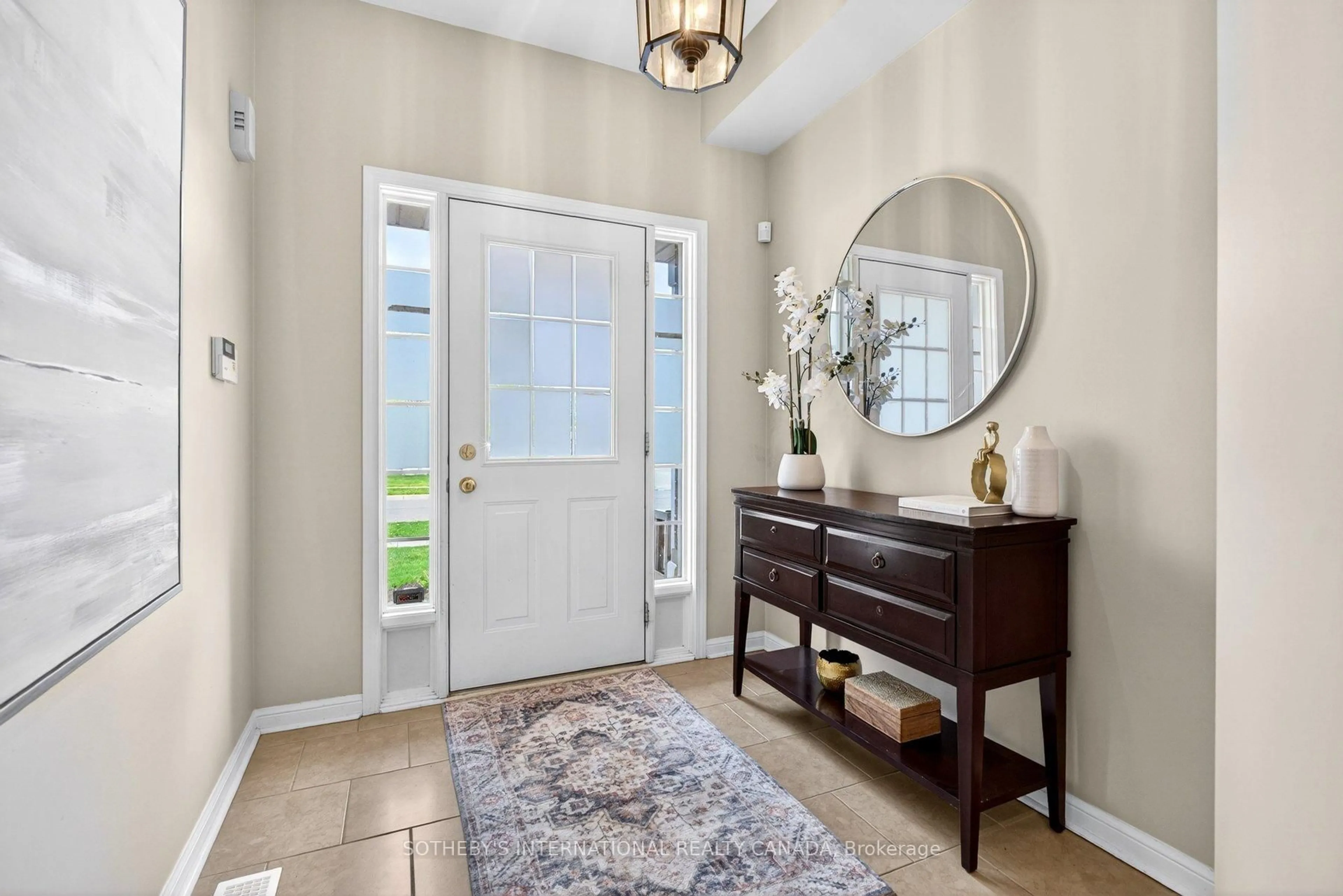 Indoor entryway for 2238 Stone Glen Cres, Oakville Ontario L6M 5G6