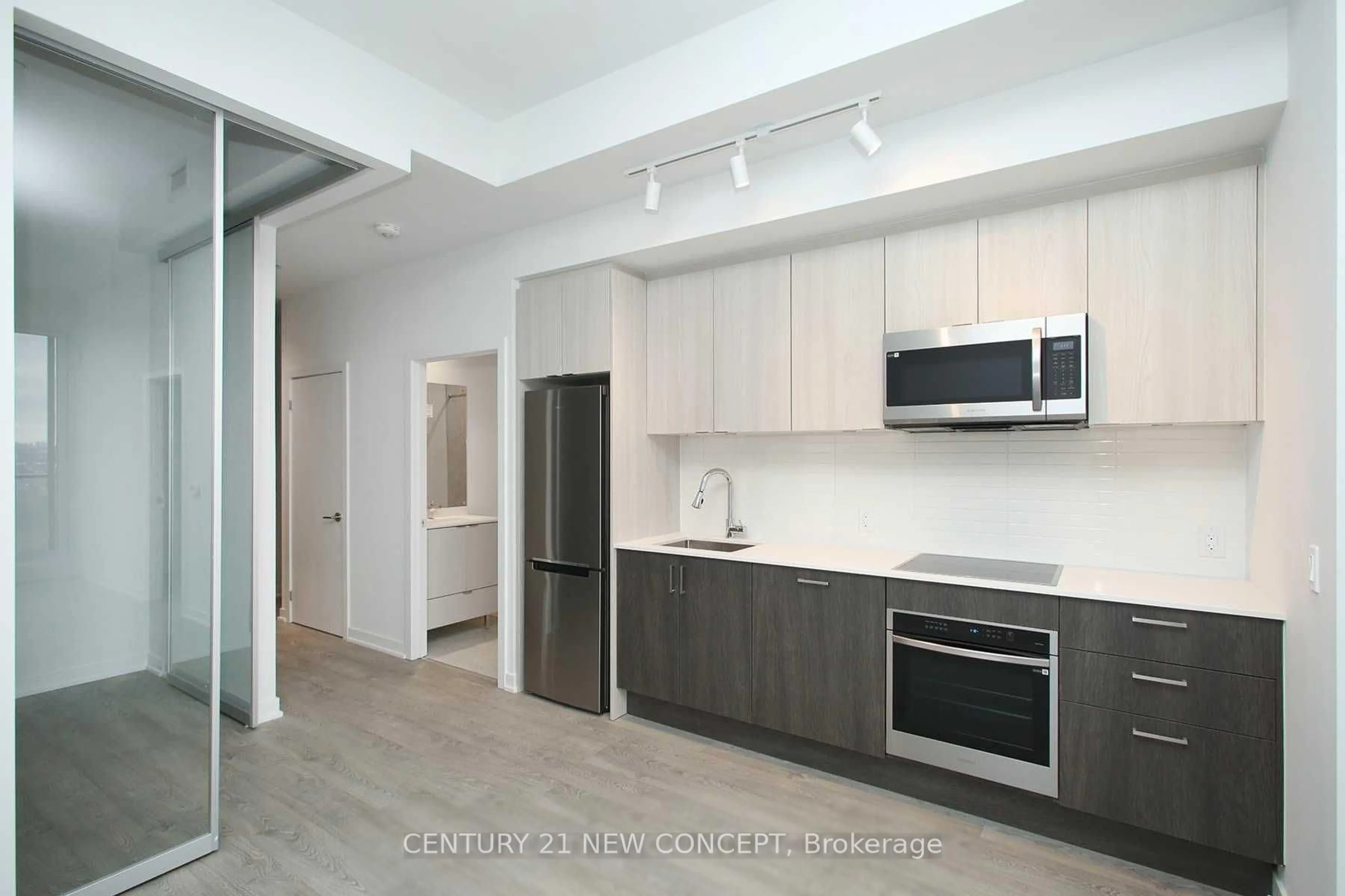 Open concept kitchen, unknown for 1928 Lake Shore Blvd #Ph03, Toronto Ontario M6S 1A1