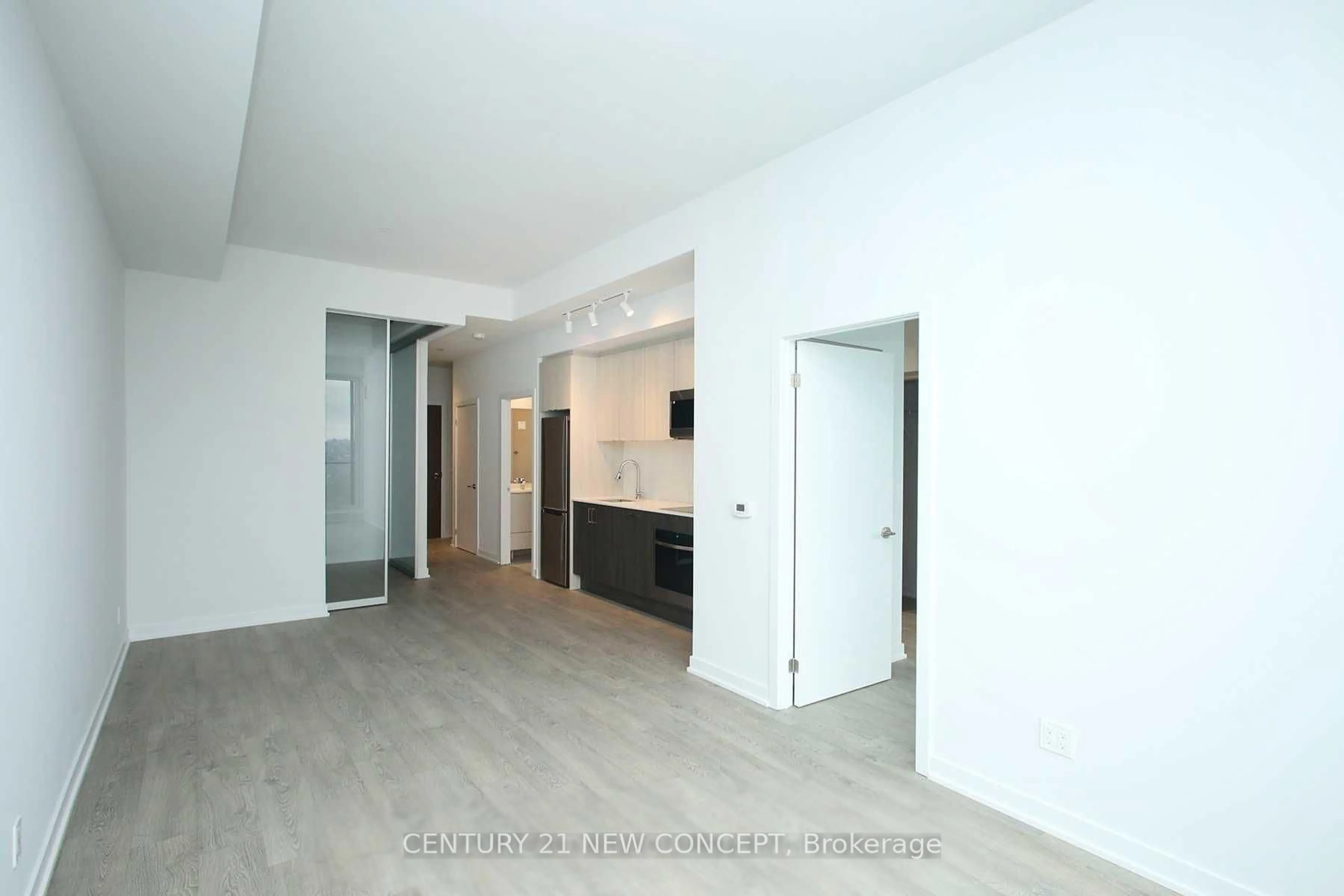 A pic of a room for 1928 Lake Shore Blvd #Ph03, Toronto Ontario M6S 1A1