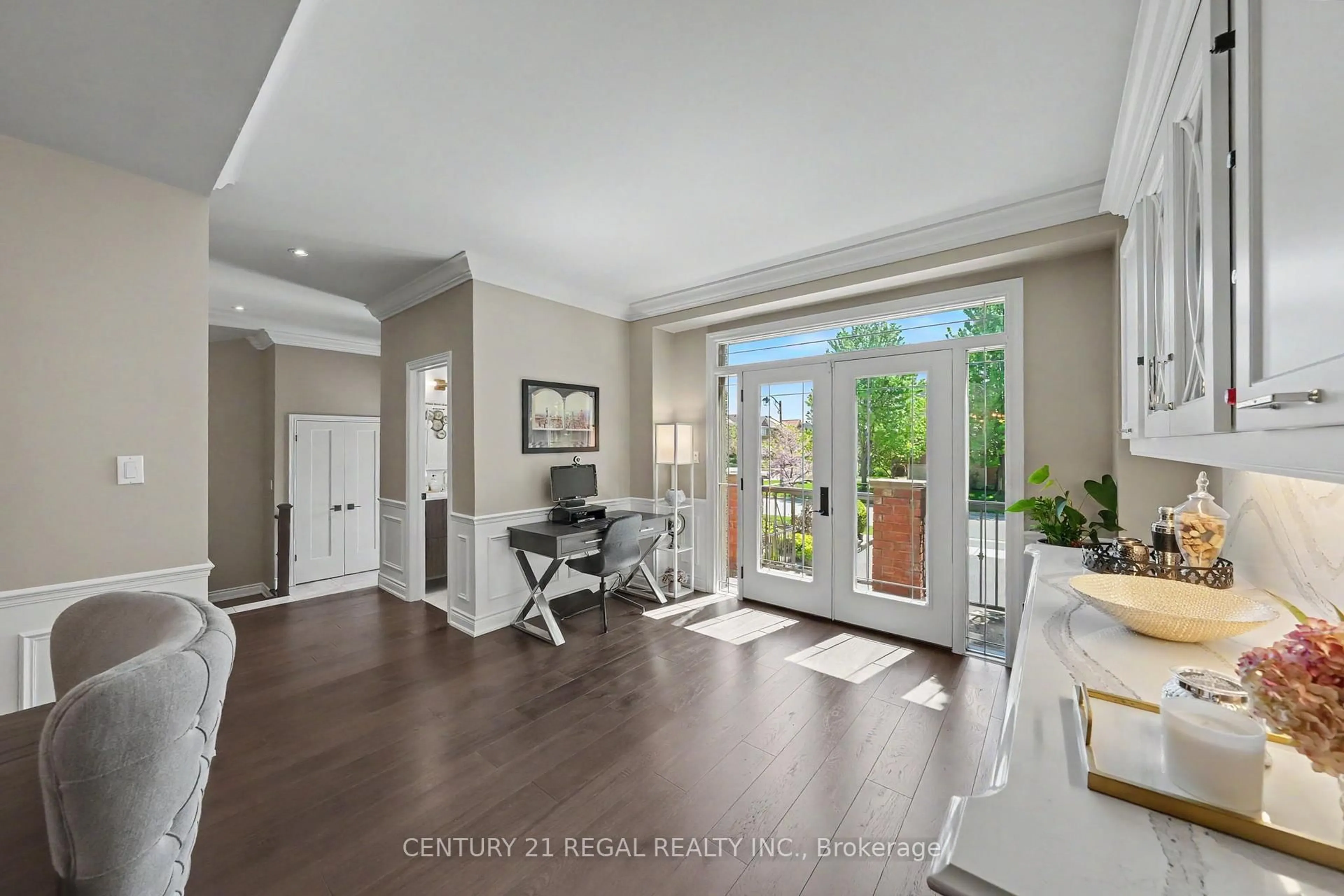 Unknown for 2260 Chickadee Cres, Oakville Ontario L6M 3S2