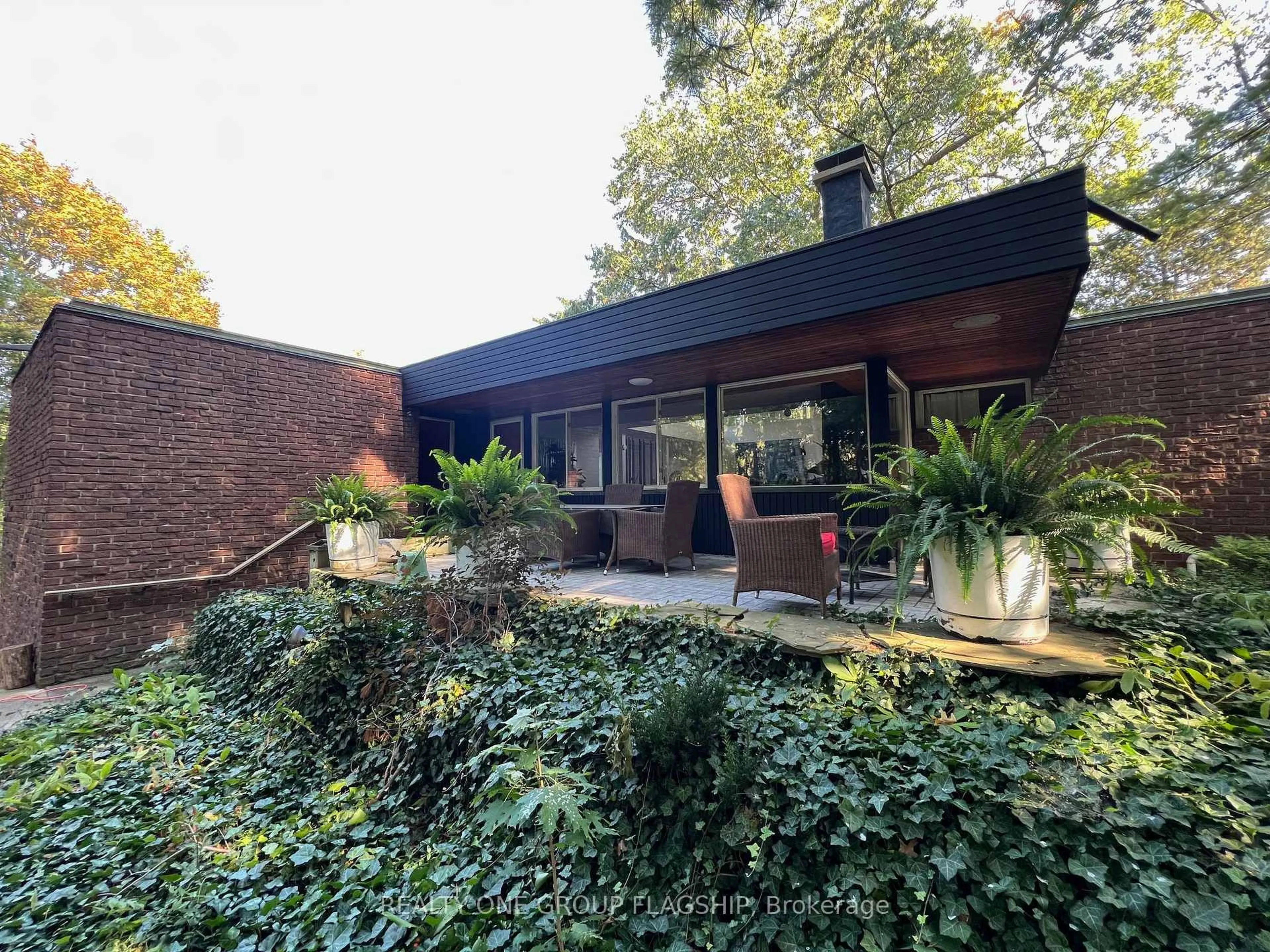 Home with brick exterior material, street for 1379 Clarkson Rd, Mississauga Ontario L5J 2W6