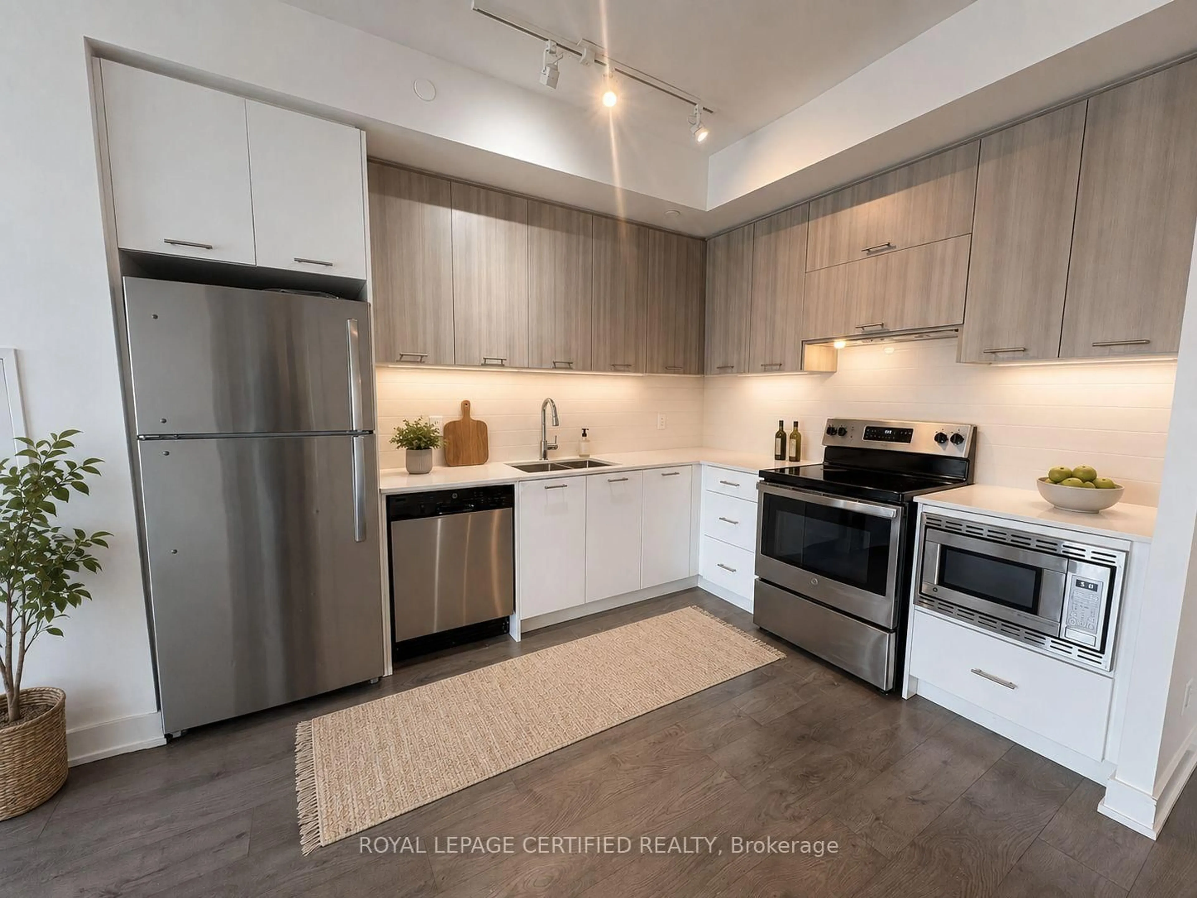 Open concept kitchen, unknown for 180 Veterans Dr #307, Brampton Ontario L7A 5G7