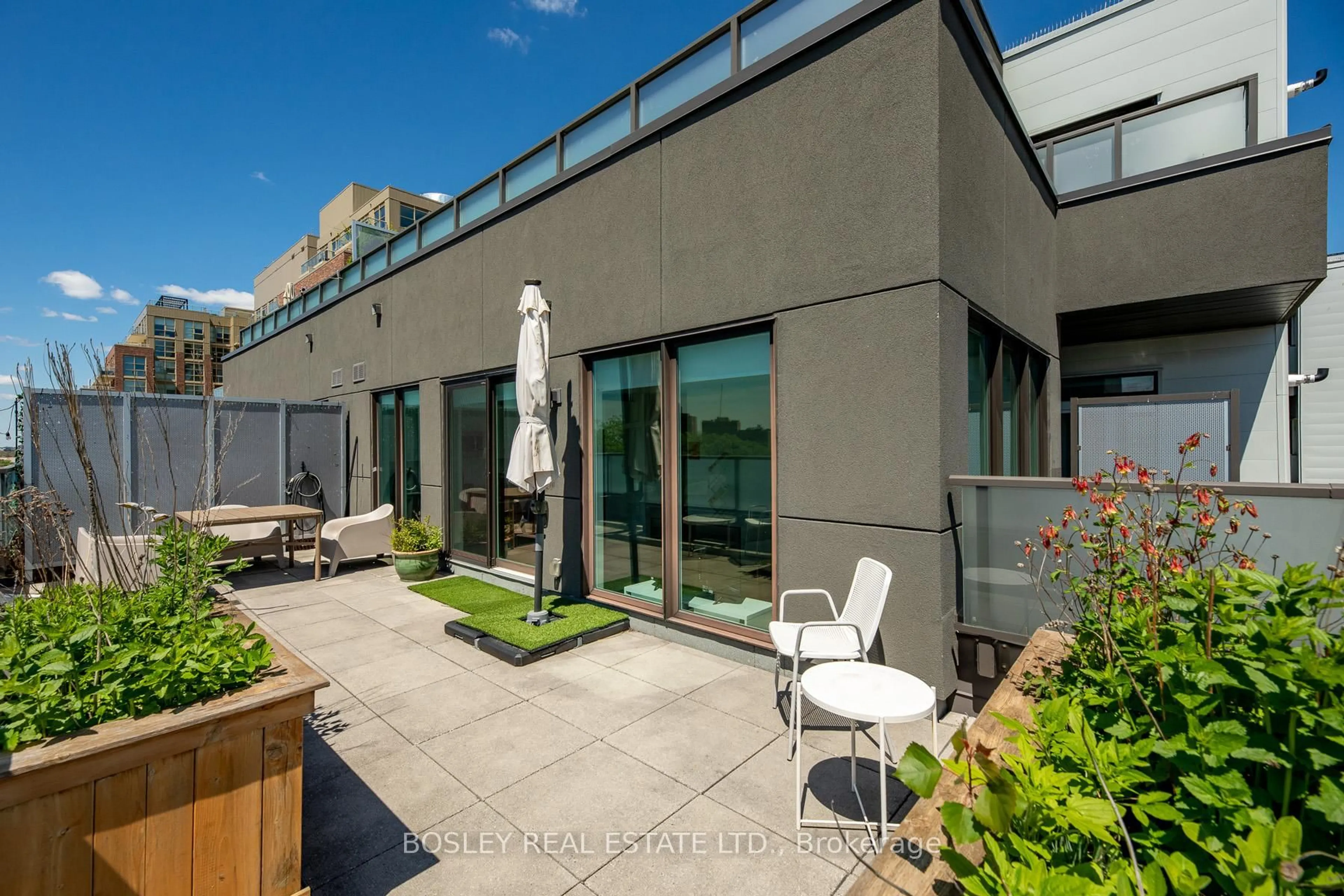 Patio, unknown for 385 Osler St #502, Toronto Ontario M6N 0B2