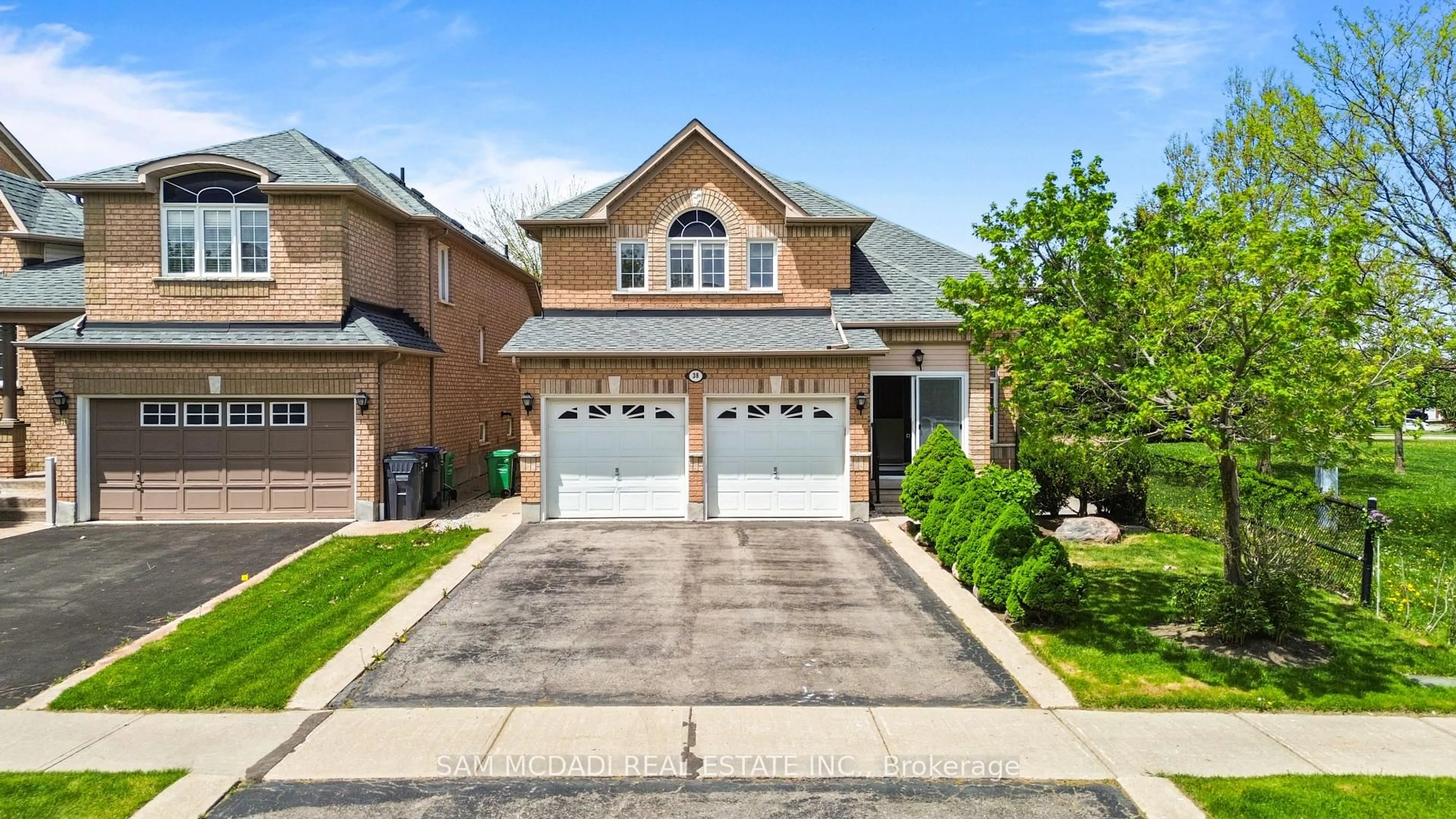 Unknown for 38 Maple Beach Cres, Brampton Ontario L7A 2T8