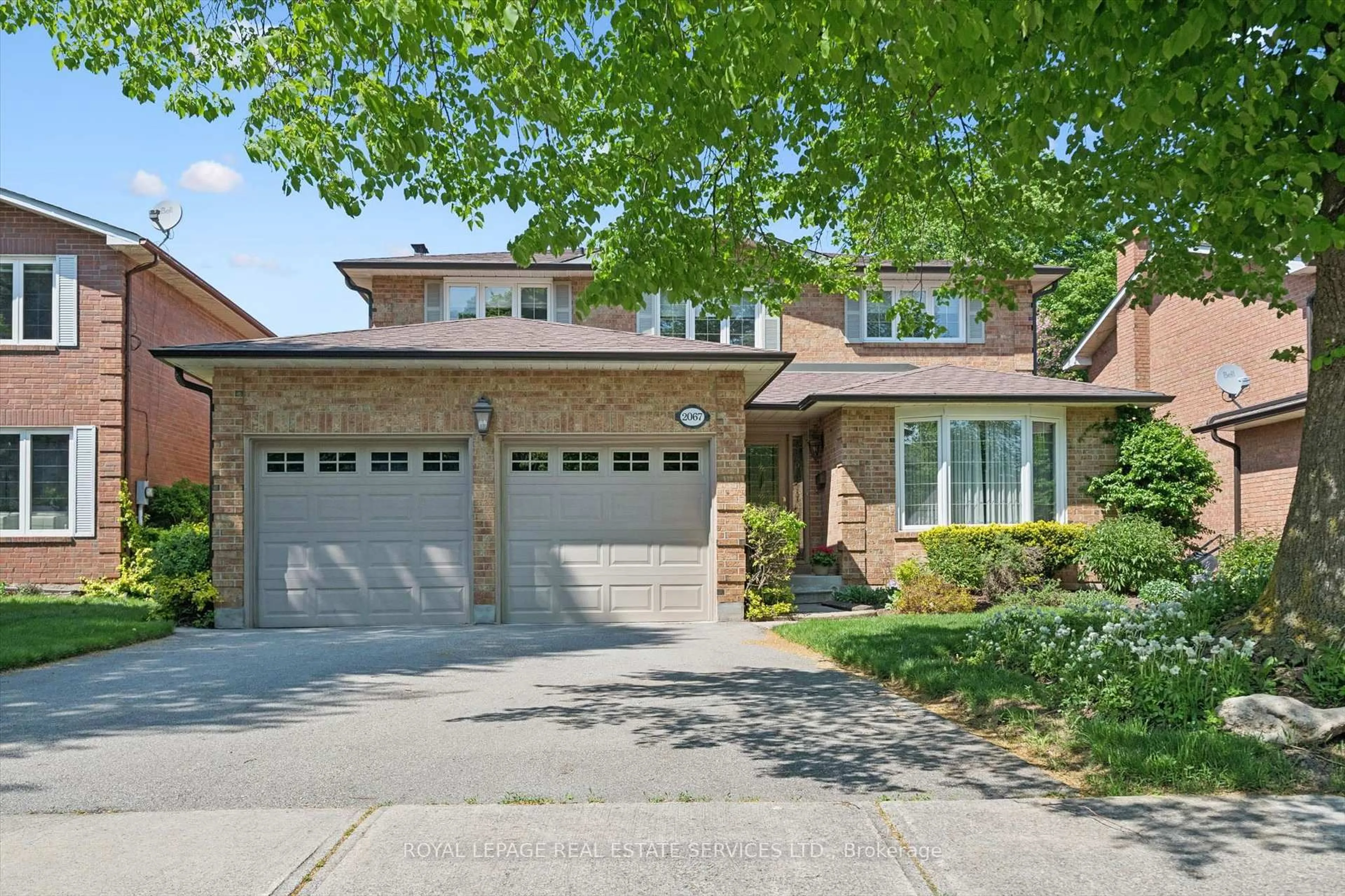 Home with brick exterior material, street for 2067 Pen St, Oakville Ontario L6H 3L2