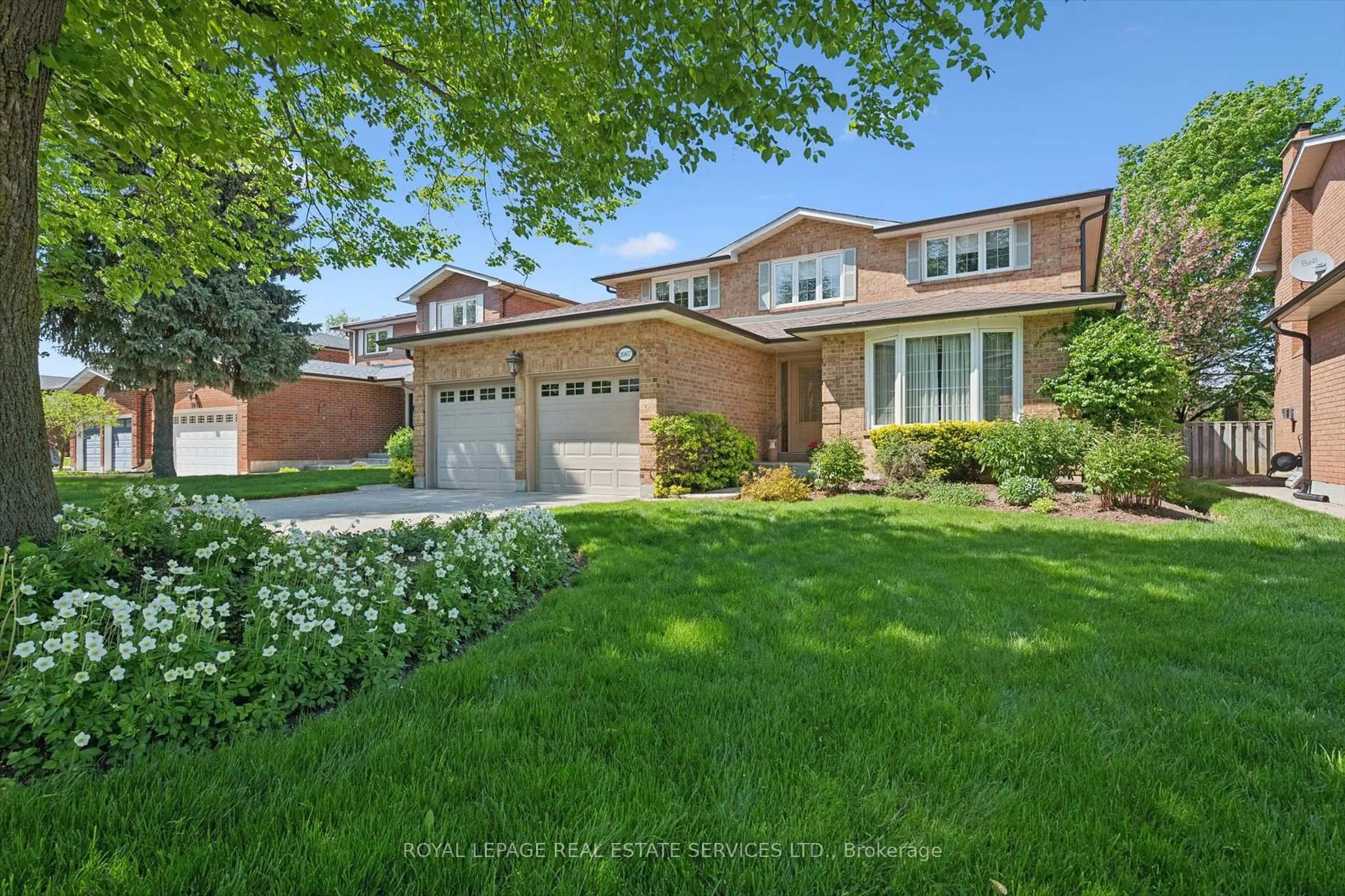 Home with brick exterior material, street for 2067 Pen St, Oakville Ontario L6H 3L2