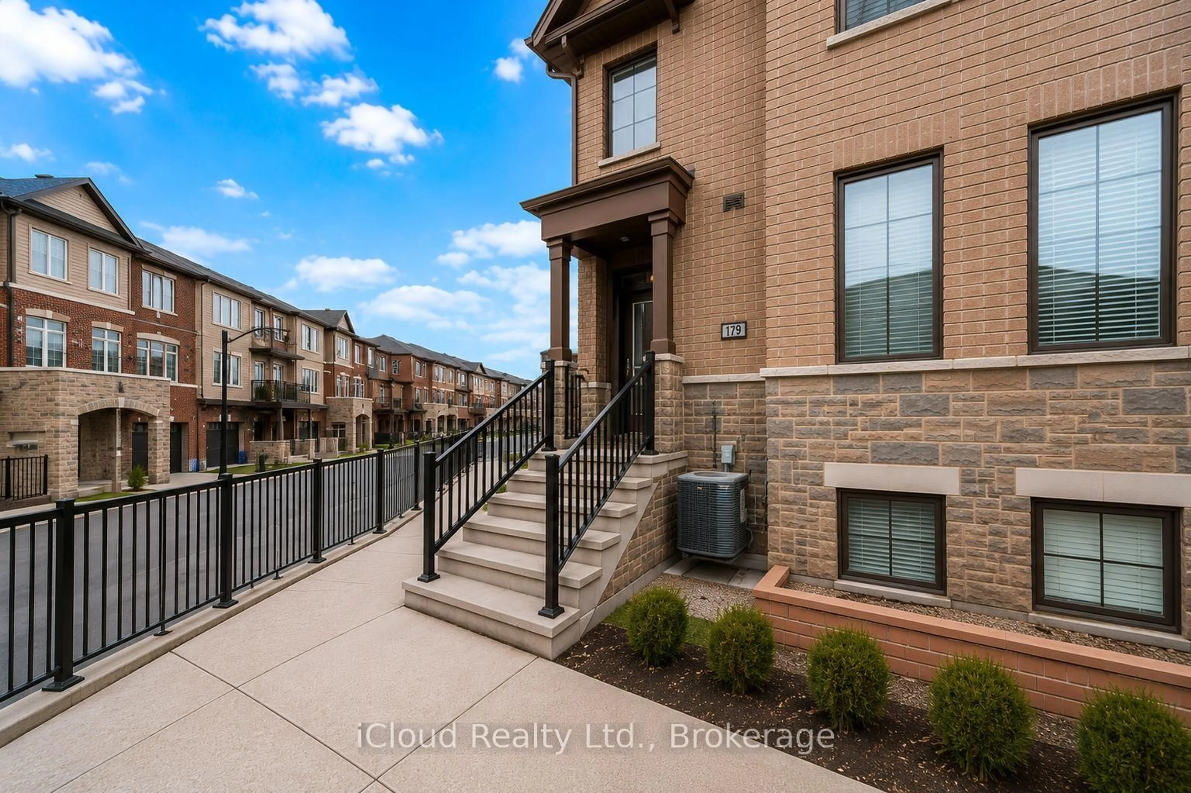 Unknown for 445 Ontario St #103, Milton Ontario L9T 9K4