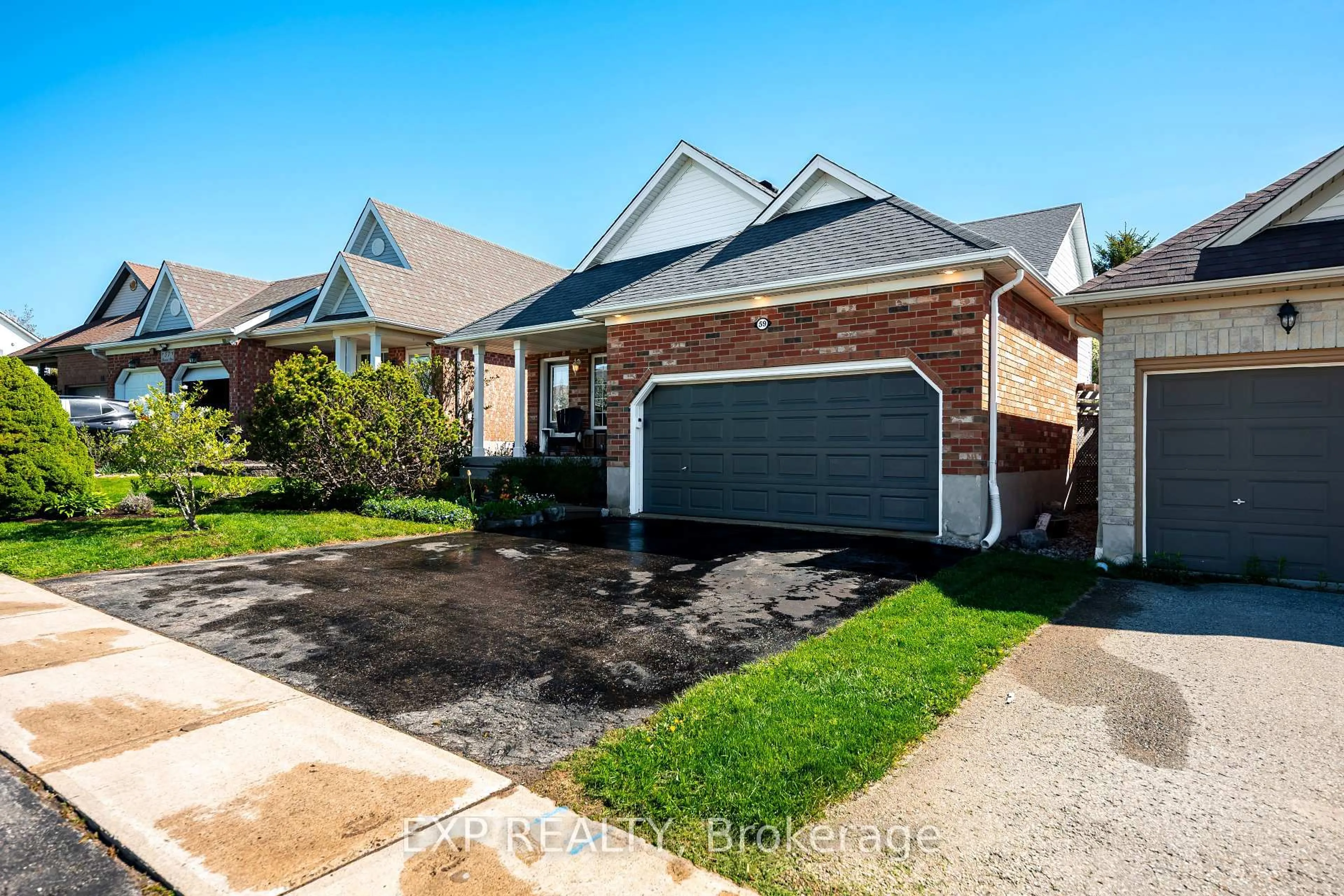 A pic from outside/outdoor area/front of a property/back of a property/a pic from drone, street for 59 Sherwood St, Orangeville Ontario L9W 5E1