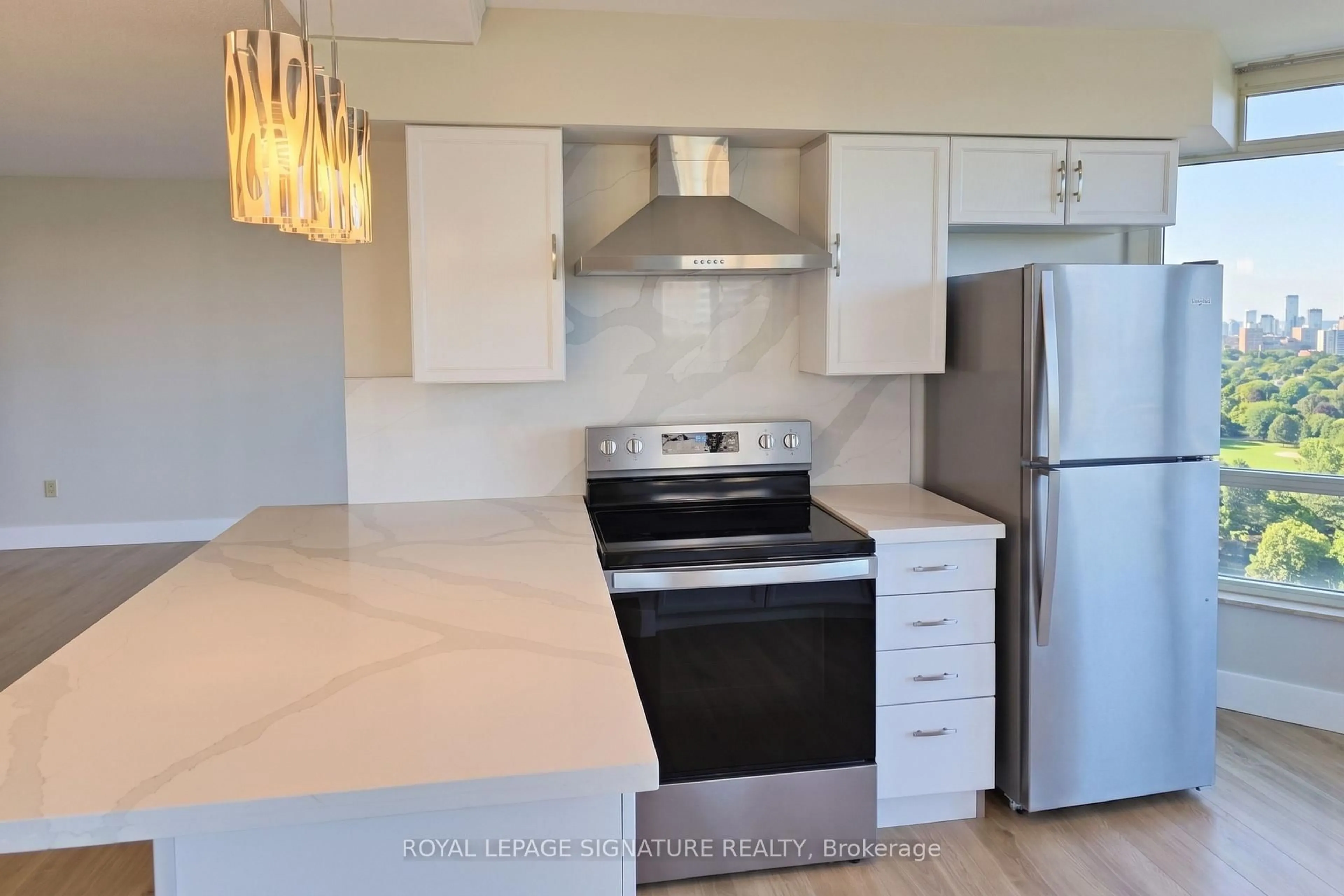 Standard kitchen, unknown for 1300 Islington Ave #507, Toronto Ontario M9A 5C4