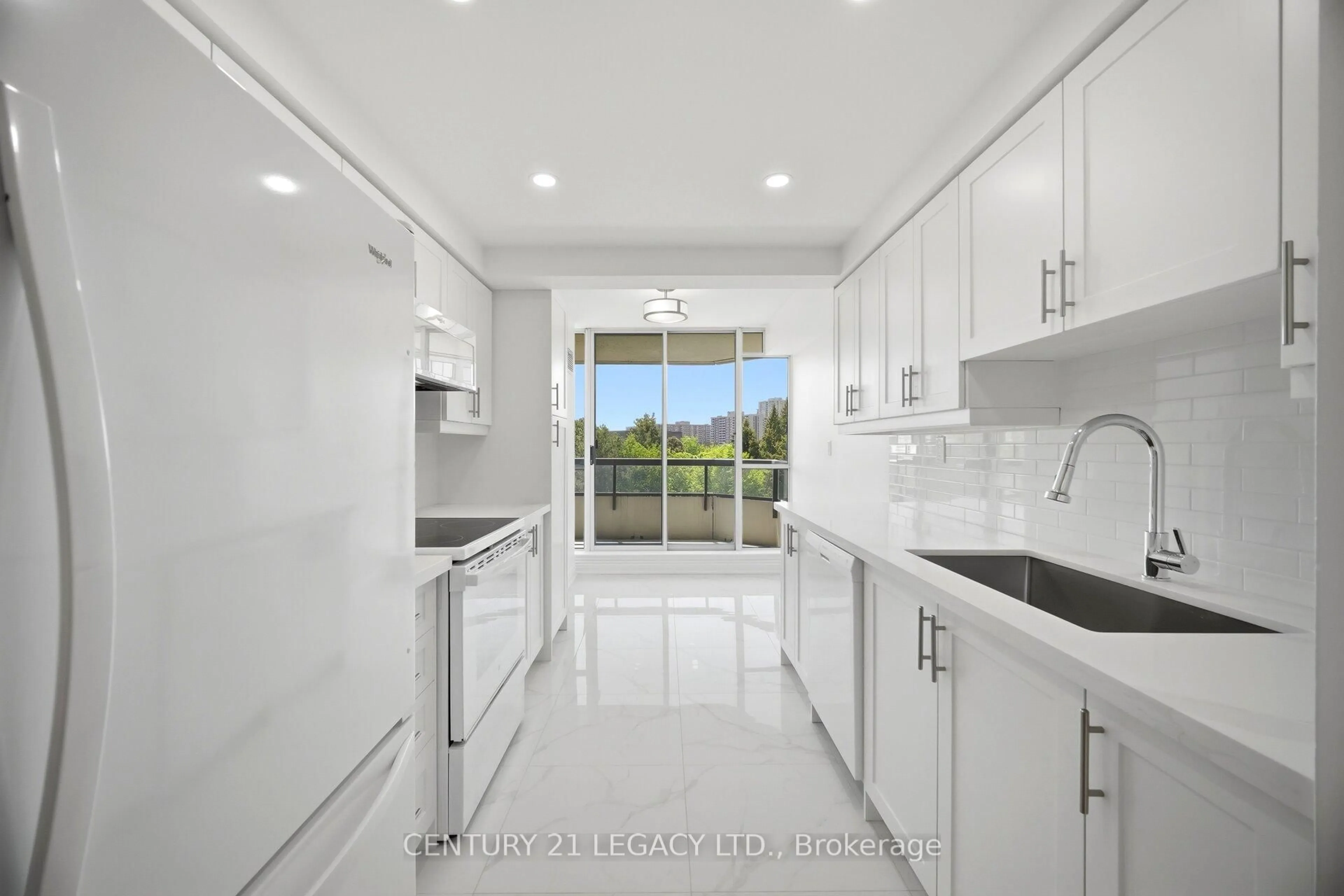 Contemporary kitchen, ceramic/tile floor for 24 Hanover Rd #404, Brampton Ontario L6S 5K8