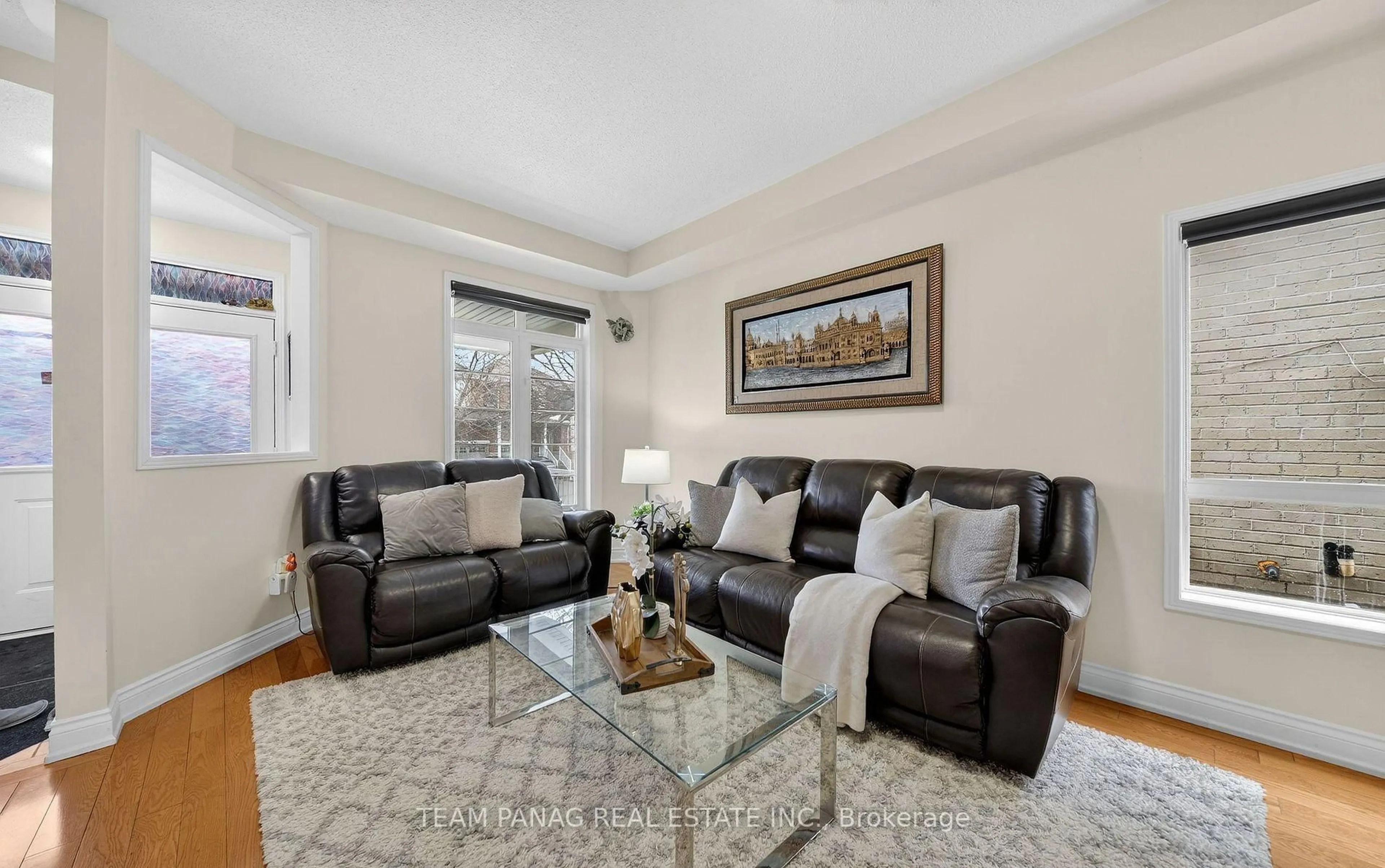 Living room with furniture, unknown for 24 Overture Lane, Brampton Ontario L6S 6H9