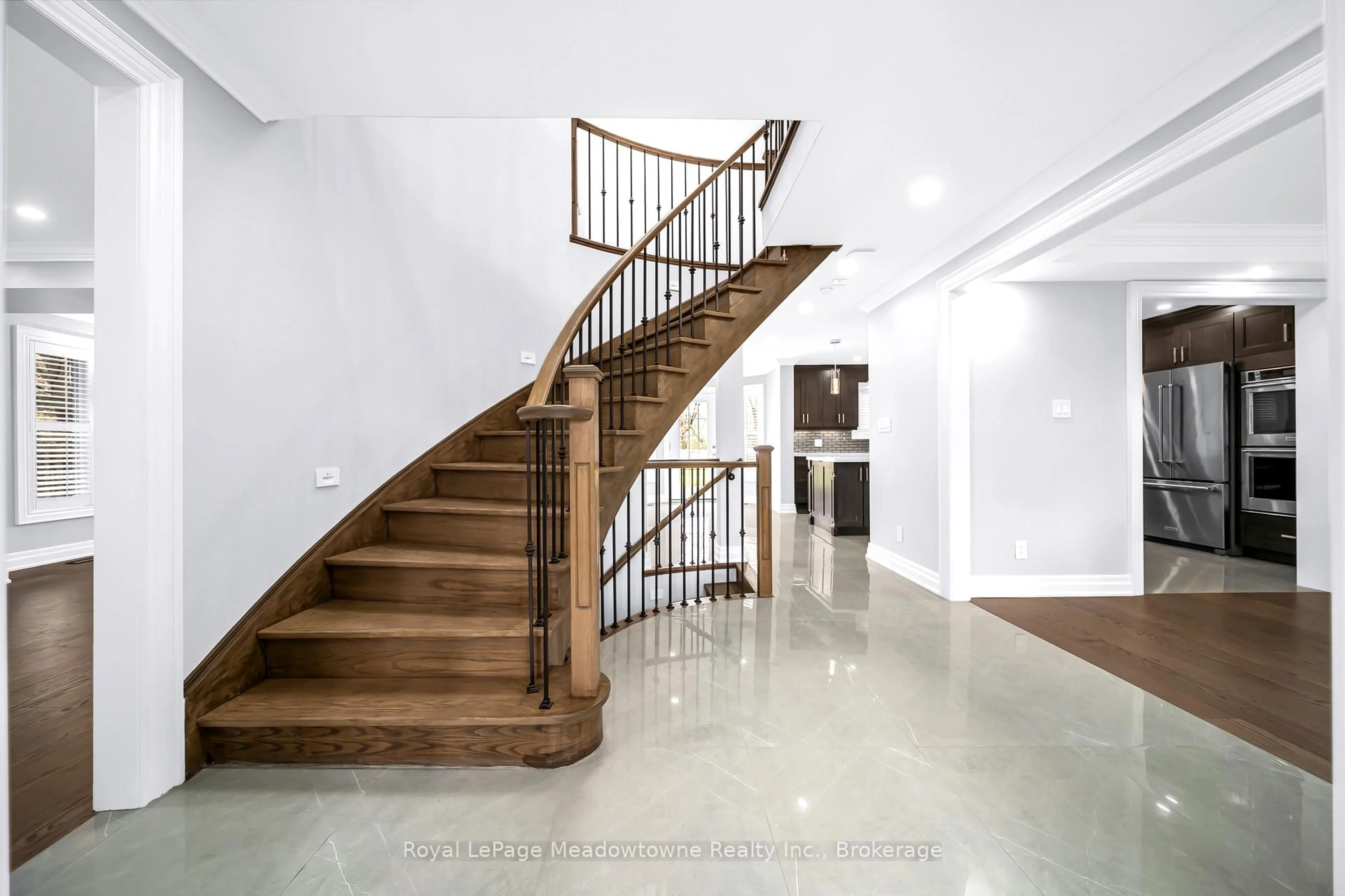 Stairs for 170 Crawford Cres, Milton Ontario L0P 1B0