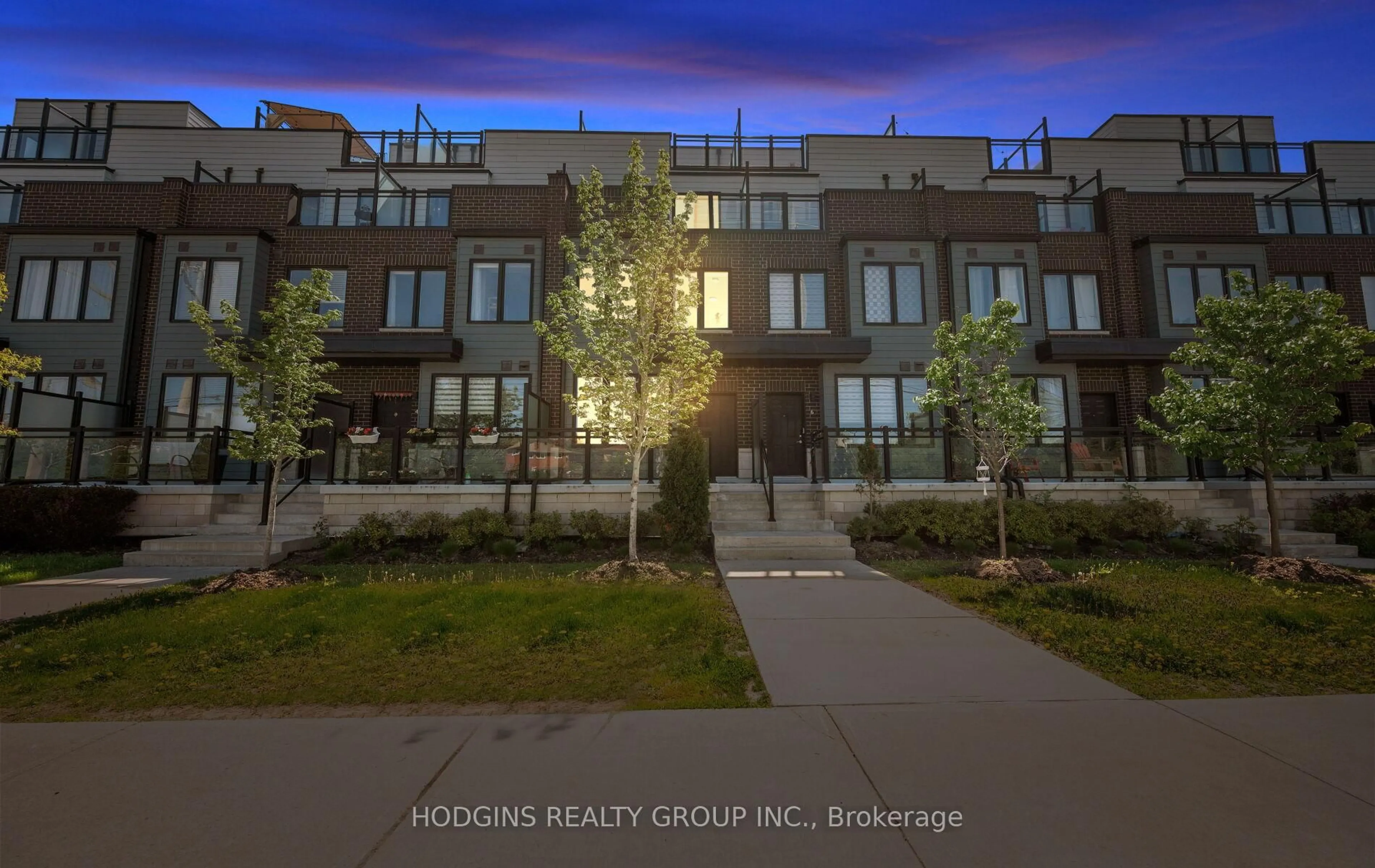 Unknown for 2212 Bromsgrove Rd #5, Mississauga Ontario L5J 0B3