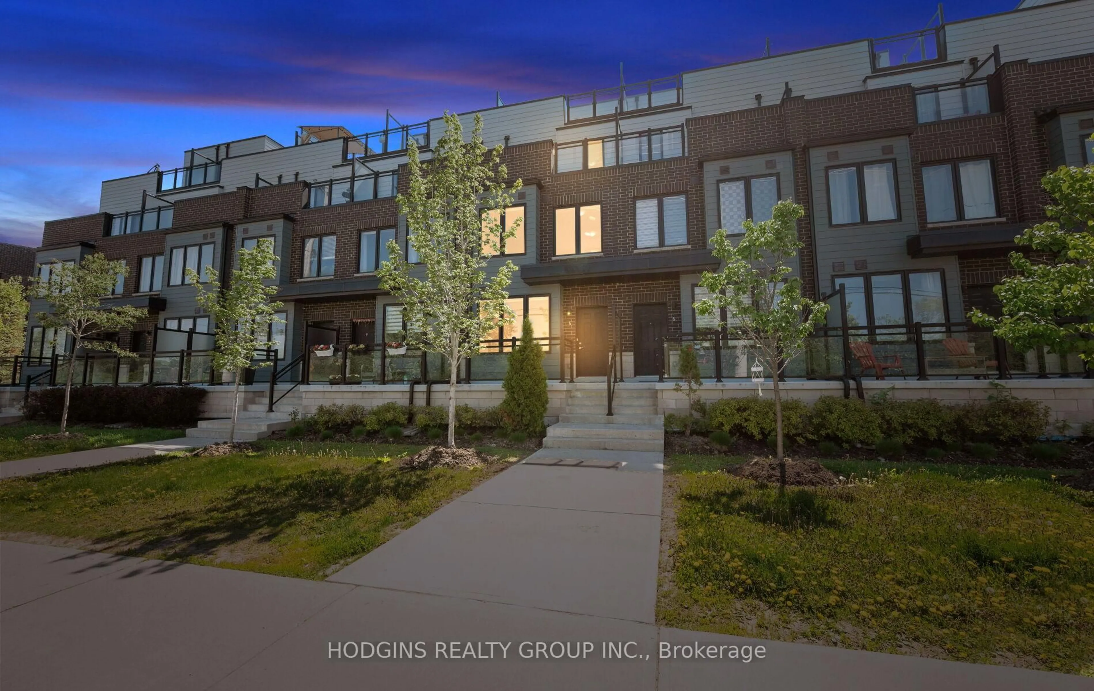 Unknown for 2212 Bromsgrove Rd #5, Mississauga Ontario L5J 0B3