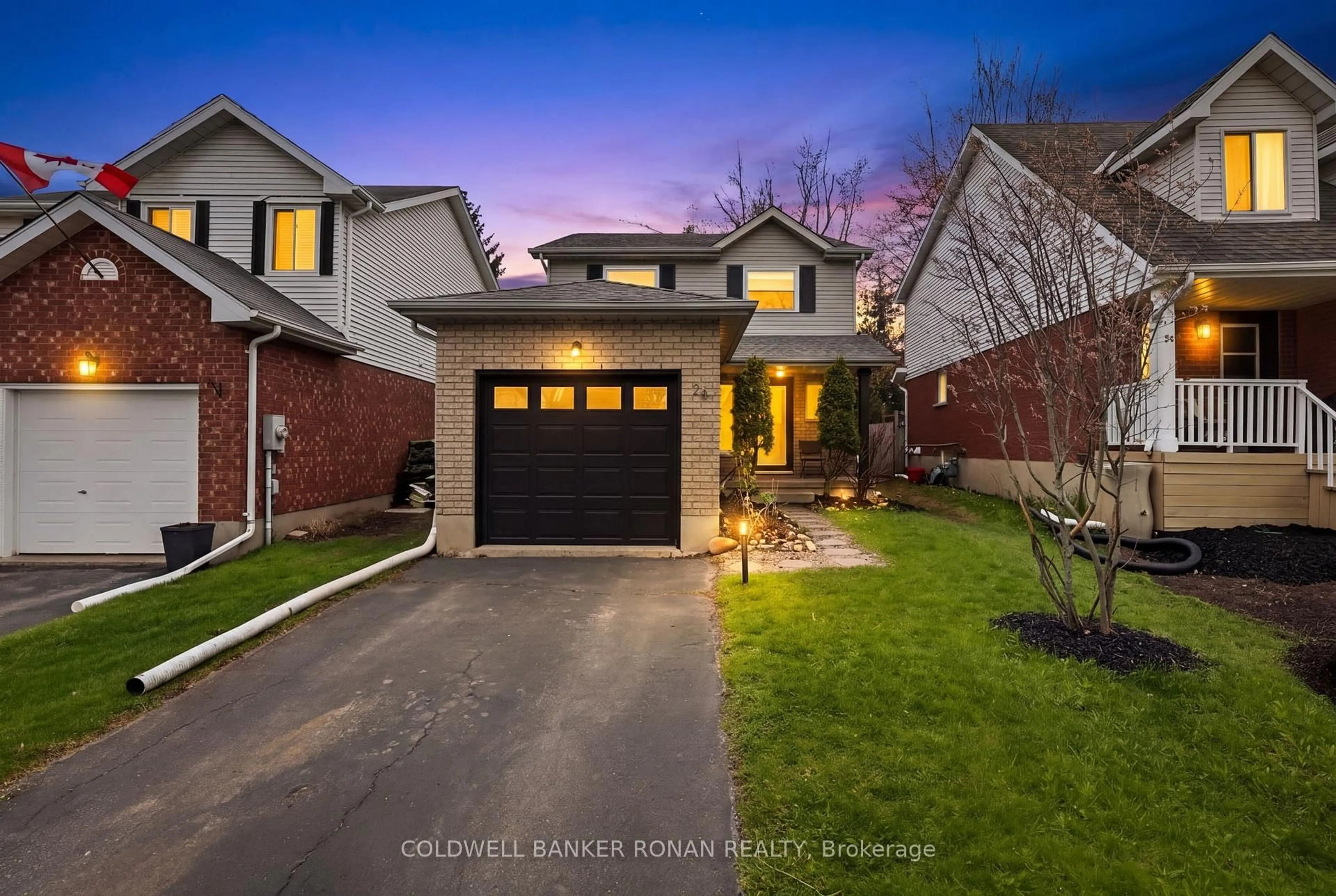 Home with brick exterior material, street for 26 Pheasant Crt, Orangeville Ontario L9W 4K1
