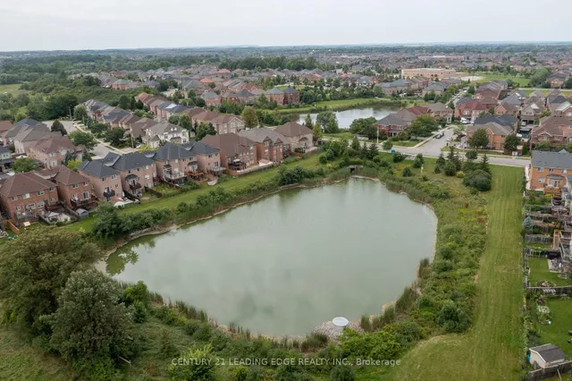26 Huntspoint Dr, Brampton 3