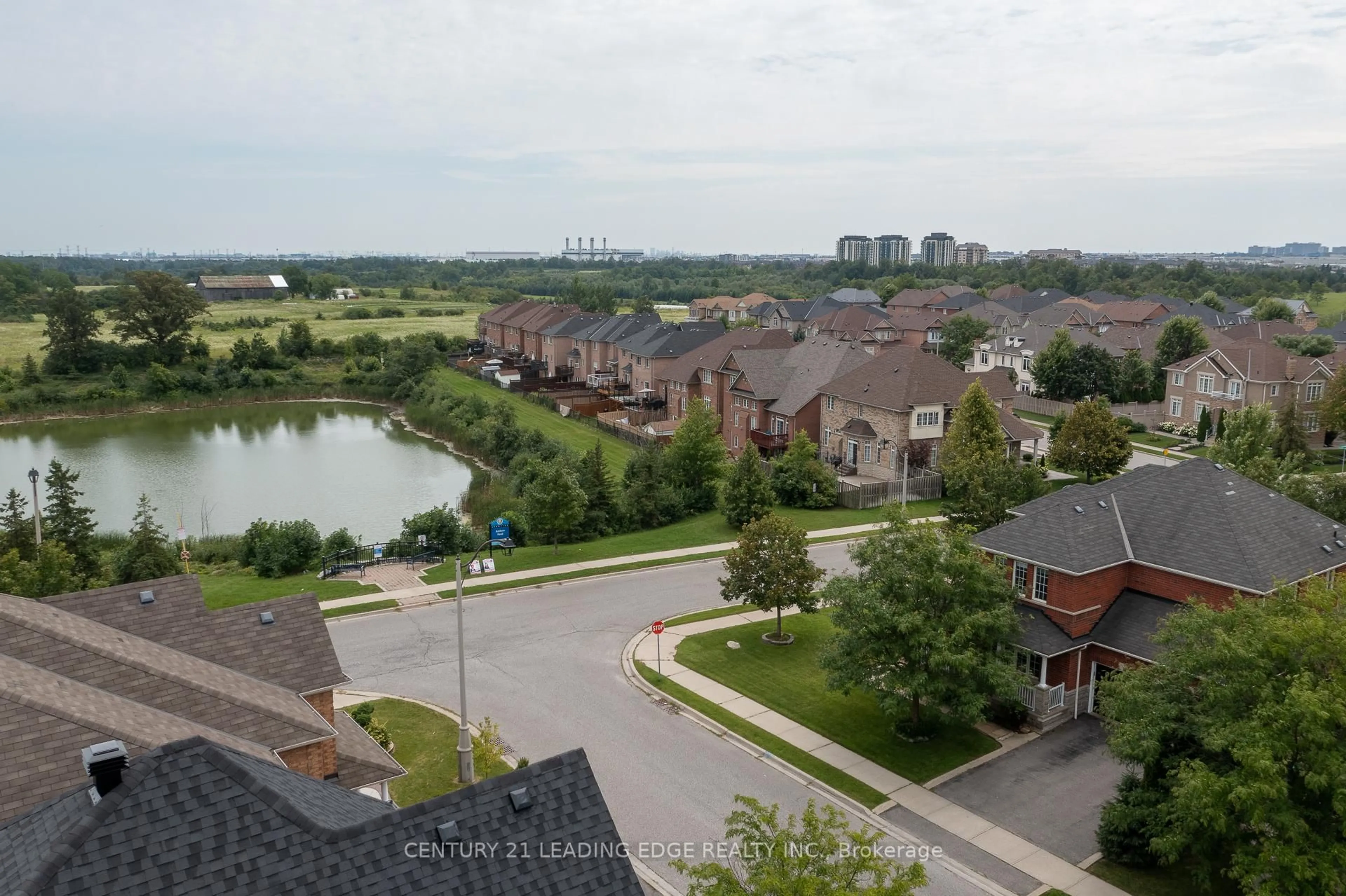 Unknown for 26 Huntspoint Dr, Brampton Ontario L6P 2E7