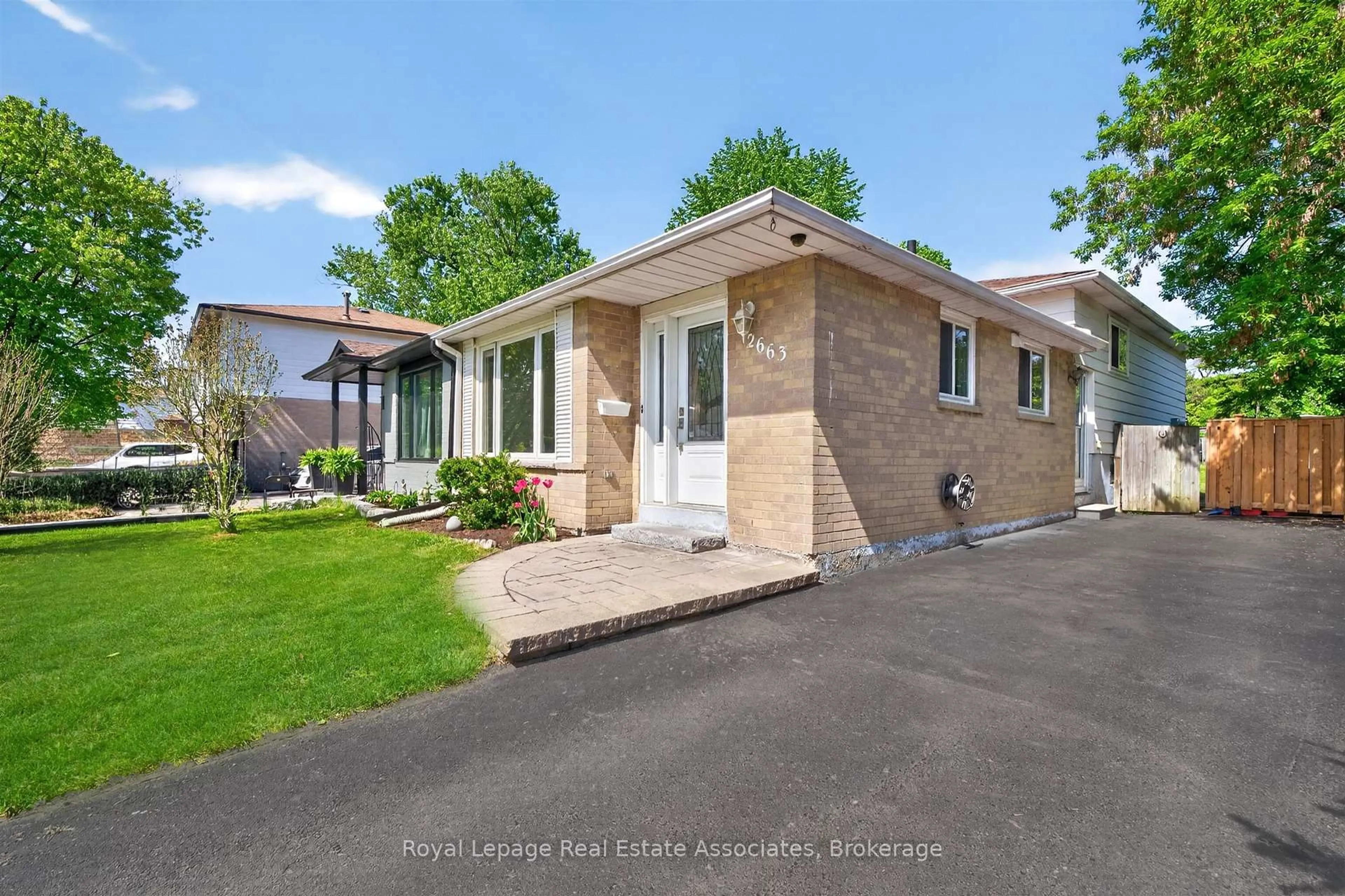 Unknown for 2663 Widemarr Rd, Mississauga Ontario L5J 1M5