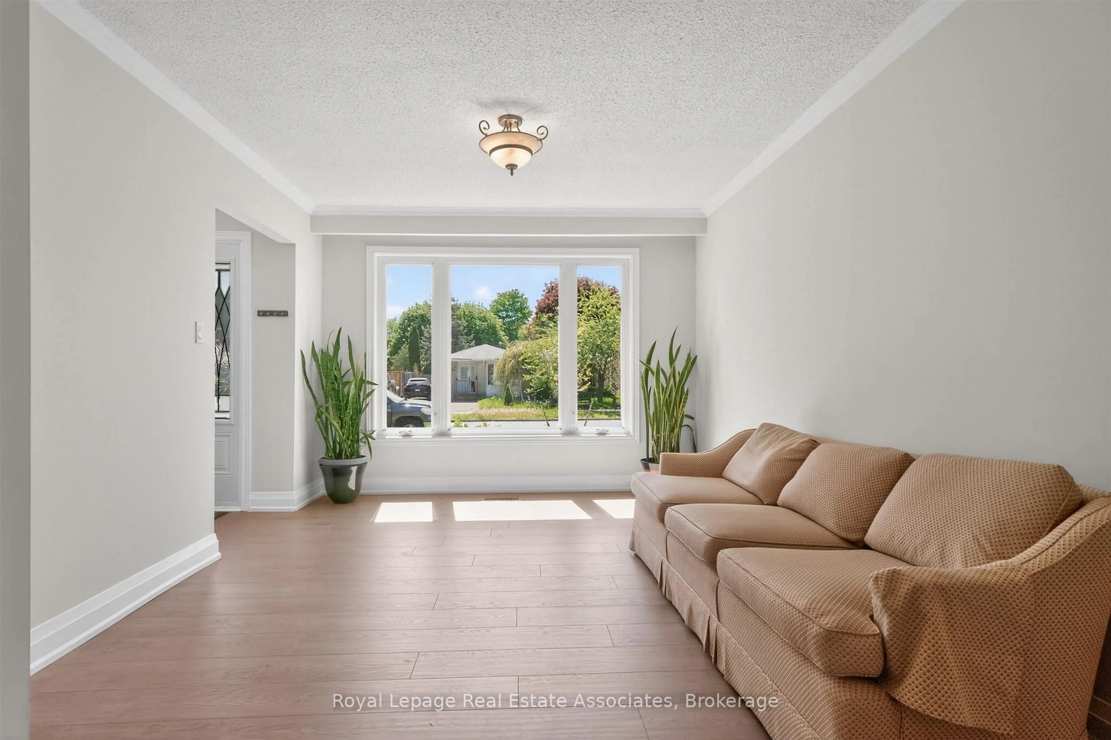 Unknown for 2663 Widemarr Rd, Mississauga Ontario L5J 1M5