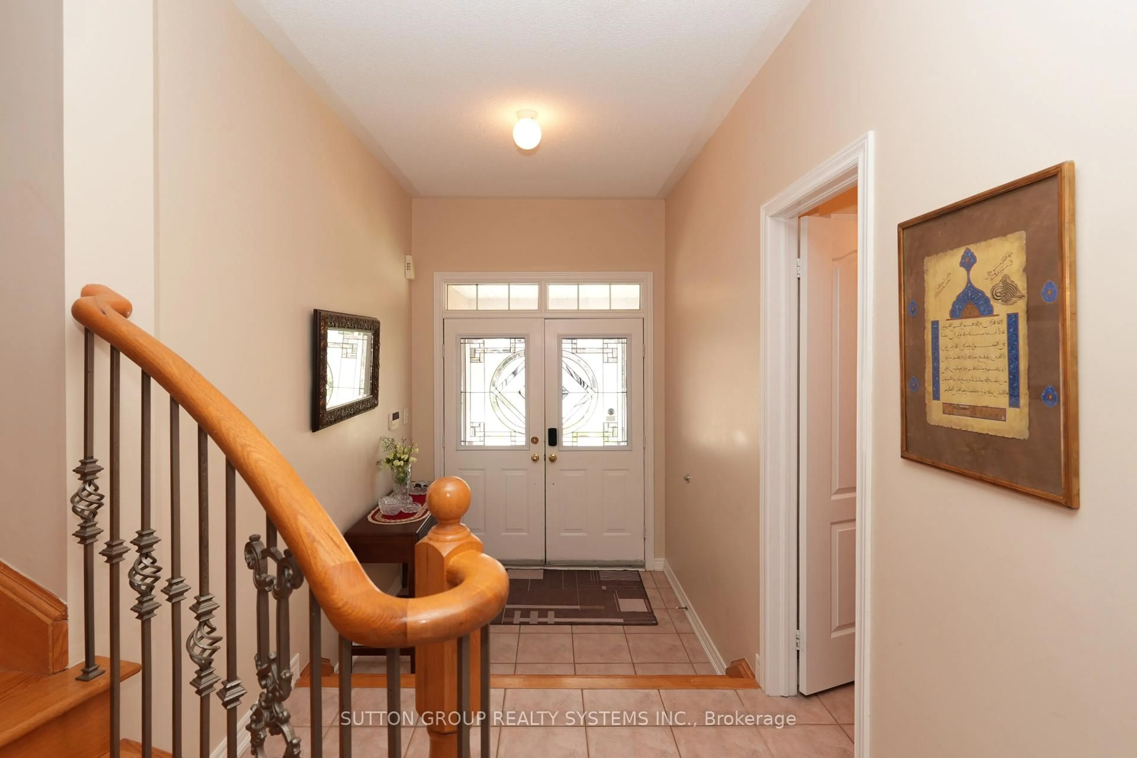 Unknown for 1382 Avon Dr, Mississauga Ontario L5N 7Z3