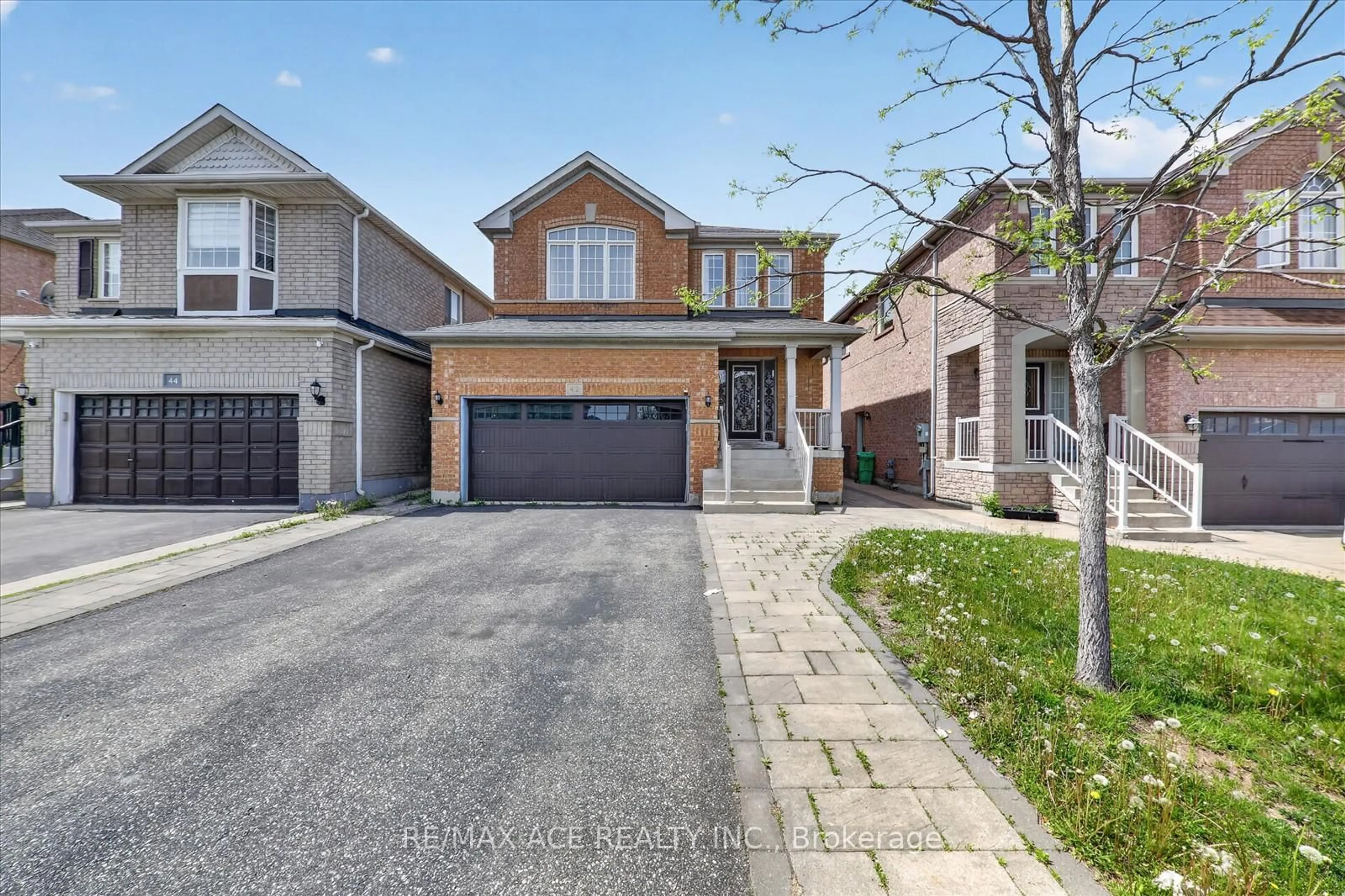 Unknown for 42 Feather Reed Way, Brampton Ontario L6R 3A3