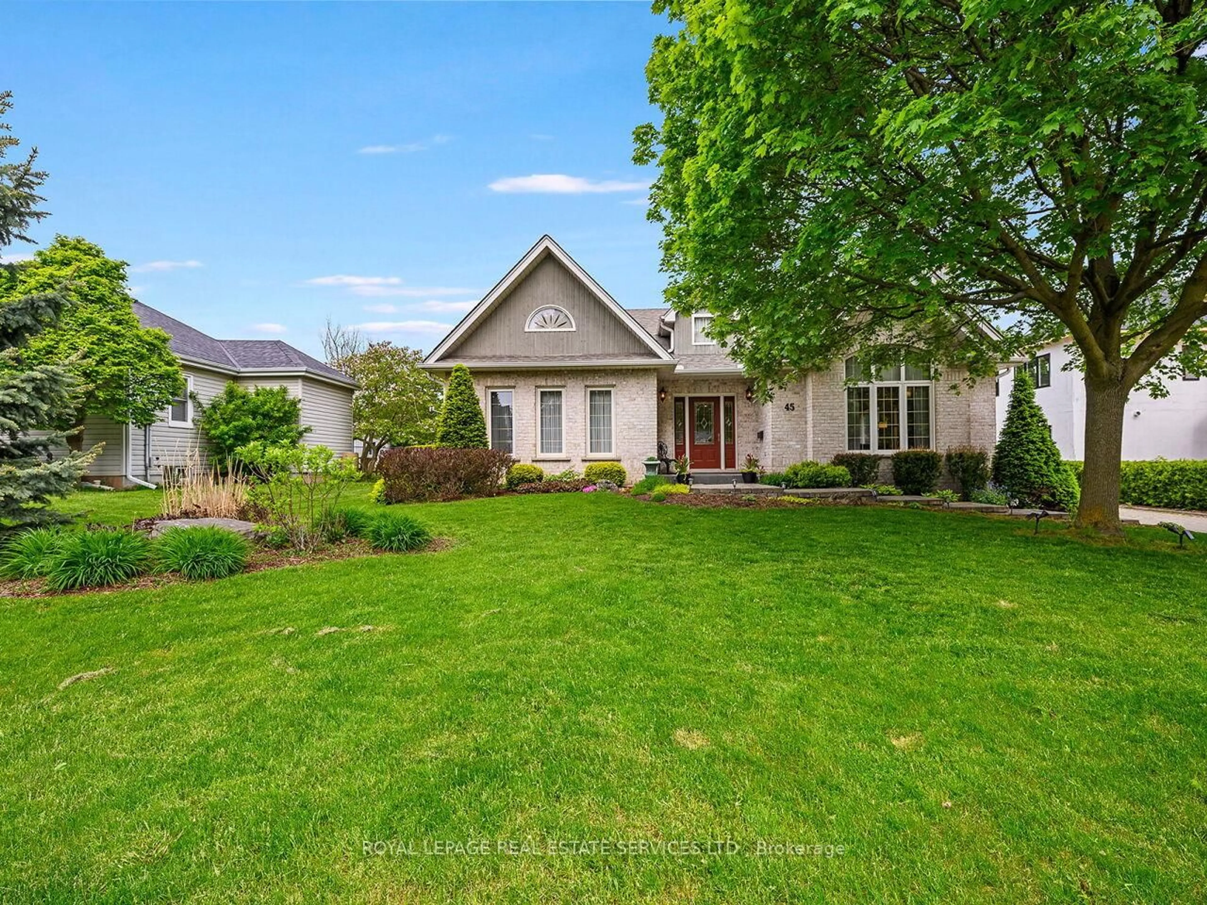 Unknown for 45 John St, Milton Ontario L9T 1G2