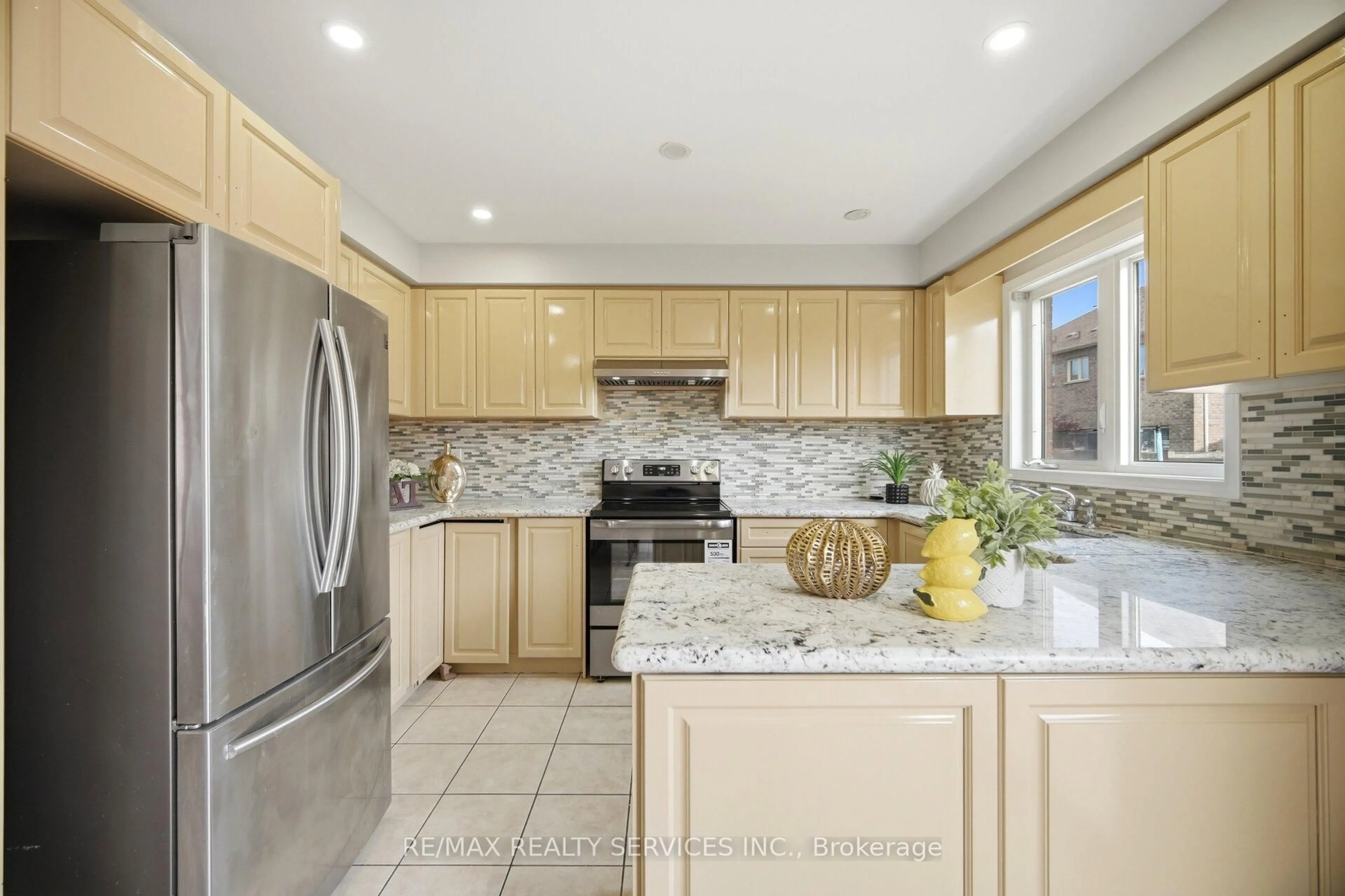Unknown for 84 Pomell Tr, Brampton Ontario L6P 3L6