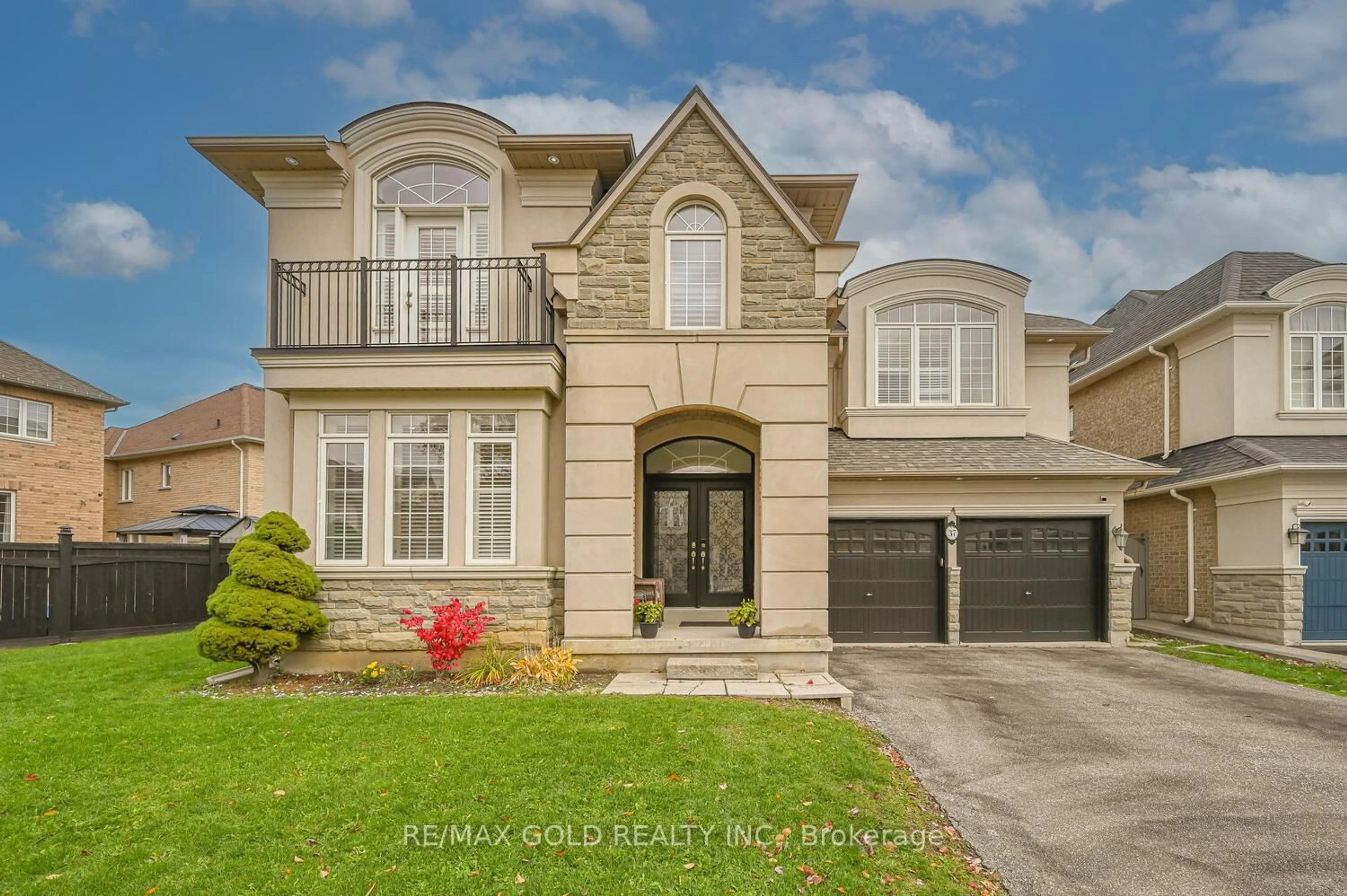 Home with brick exterior material, street for 37 Scotchmere Cres, Brampton Ontario L6P 3A6