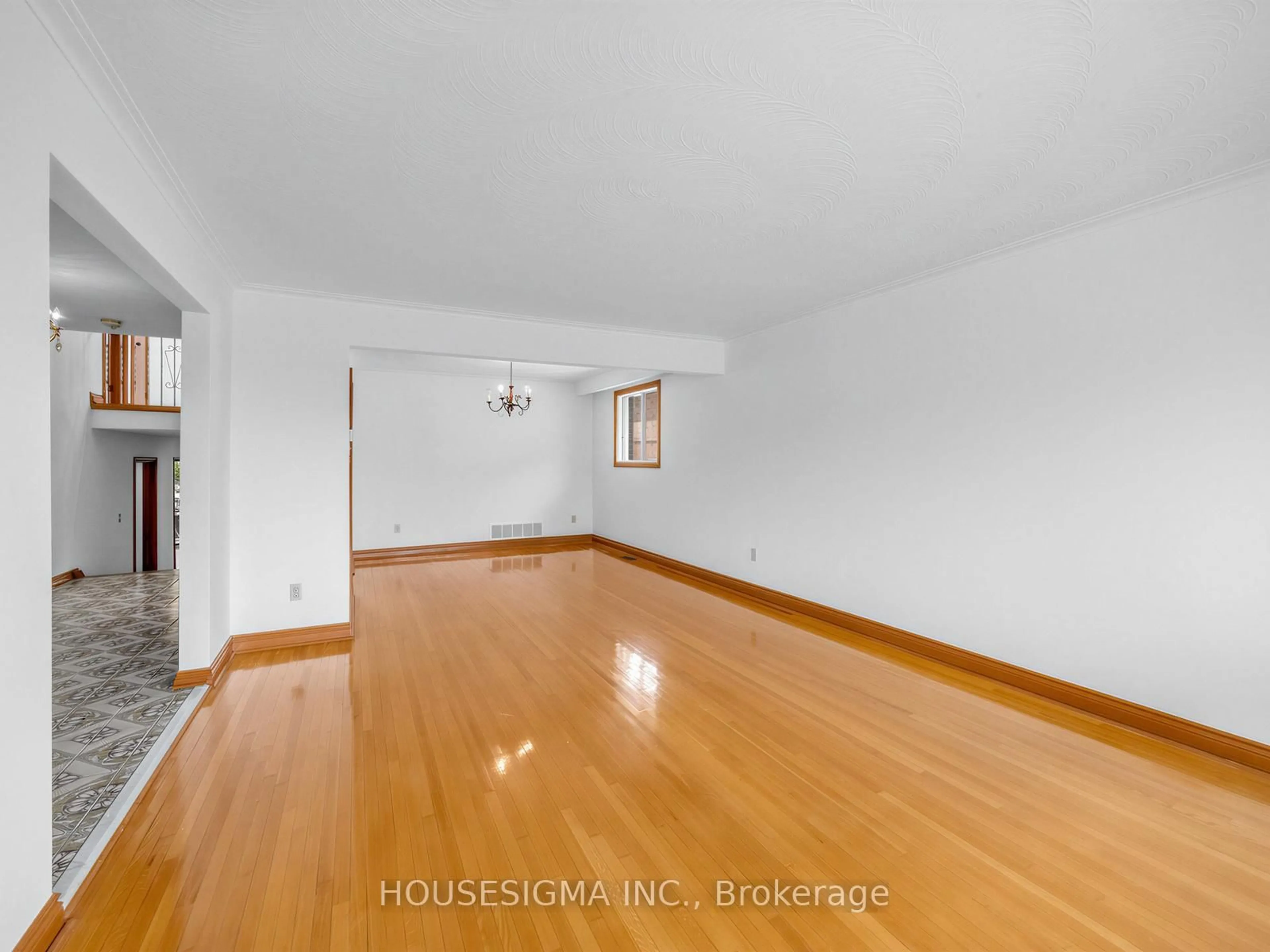 Unknown for 1136 Glencairn Ave, Toronto Ontario M6B 2B4