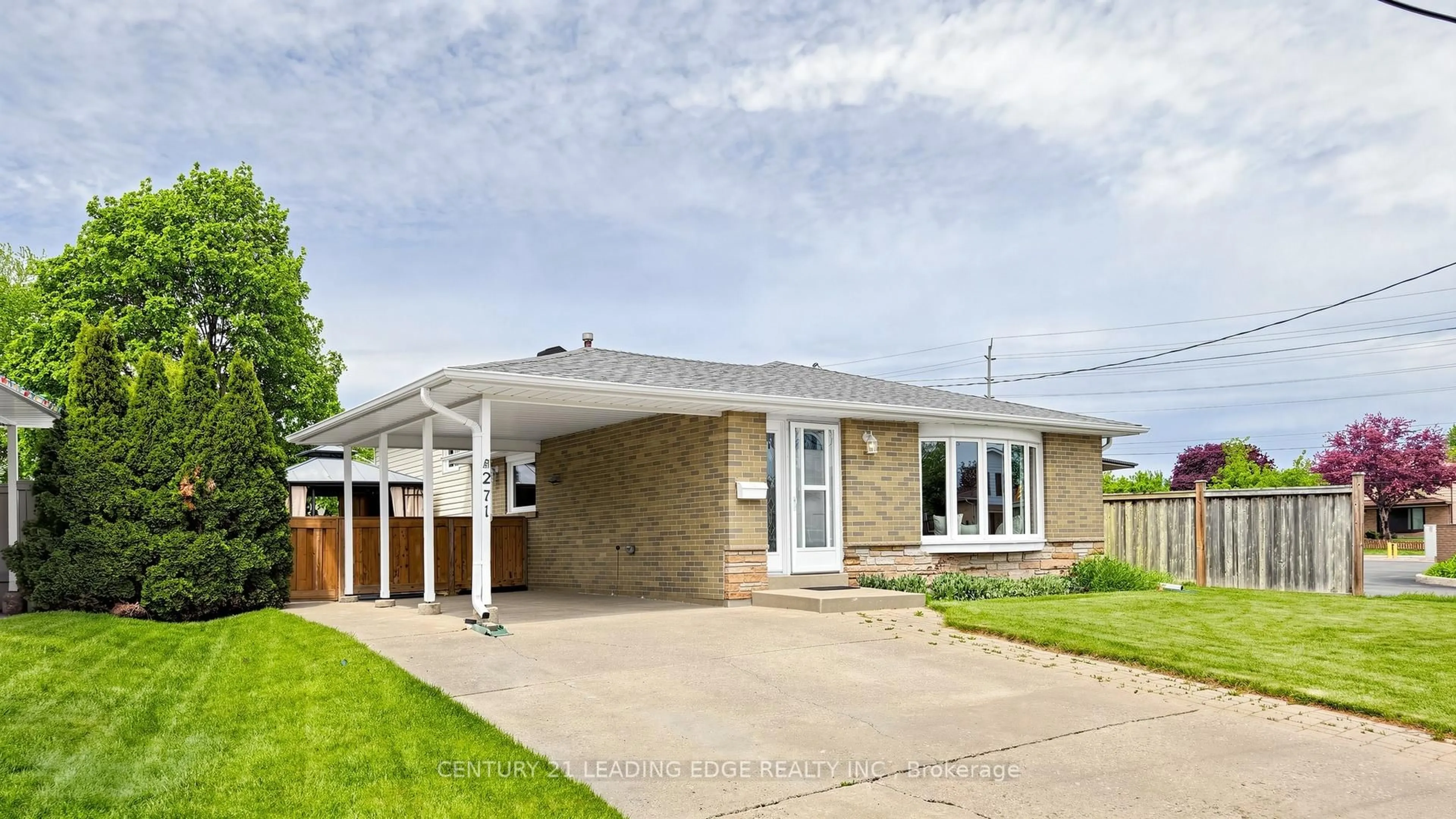 Home with brick exterior material, street for 271 Delrex Blvd, Halton Hills Ontario L7G 4G4