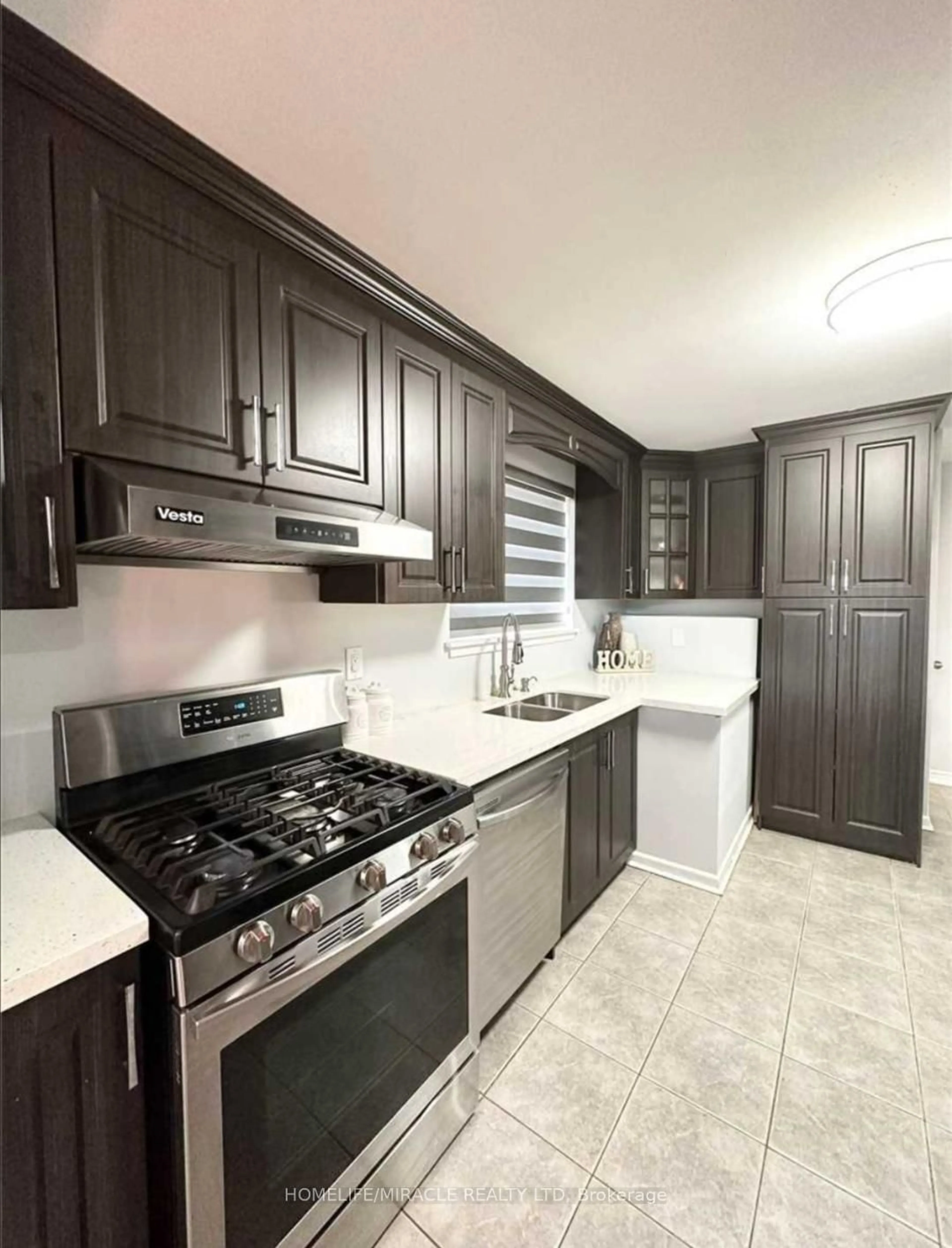 Unknown for 66 Fairglen Ave, Brampton Ontario L6X 1K8